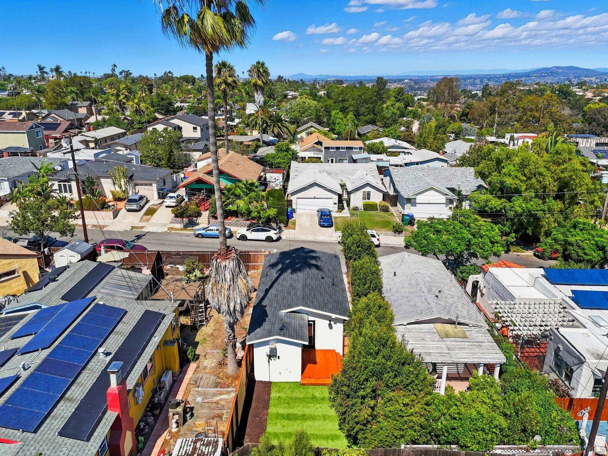 https://cdn.realtyfeed.com/cdn/127/250045274/70506177903b7f74fdaae26b1227d02a.webp