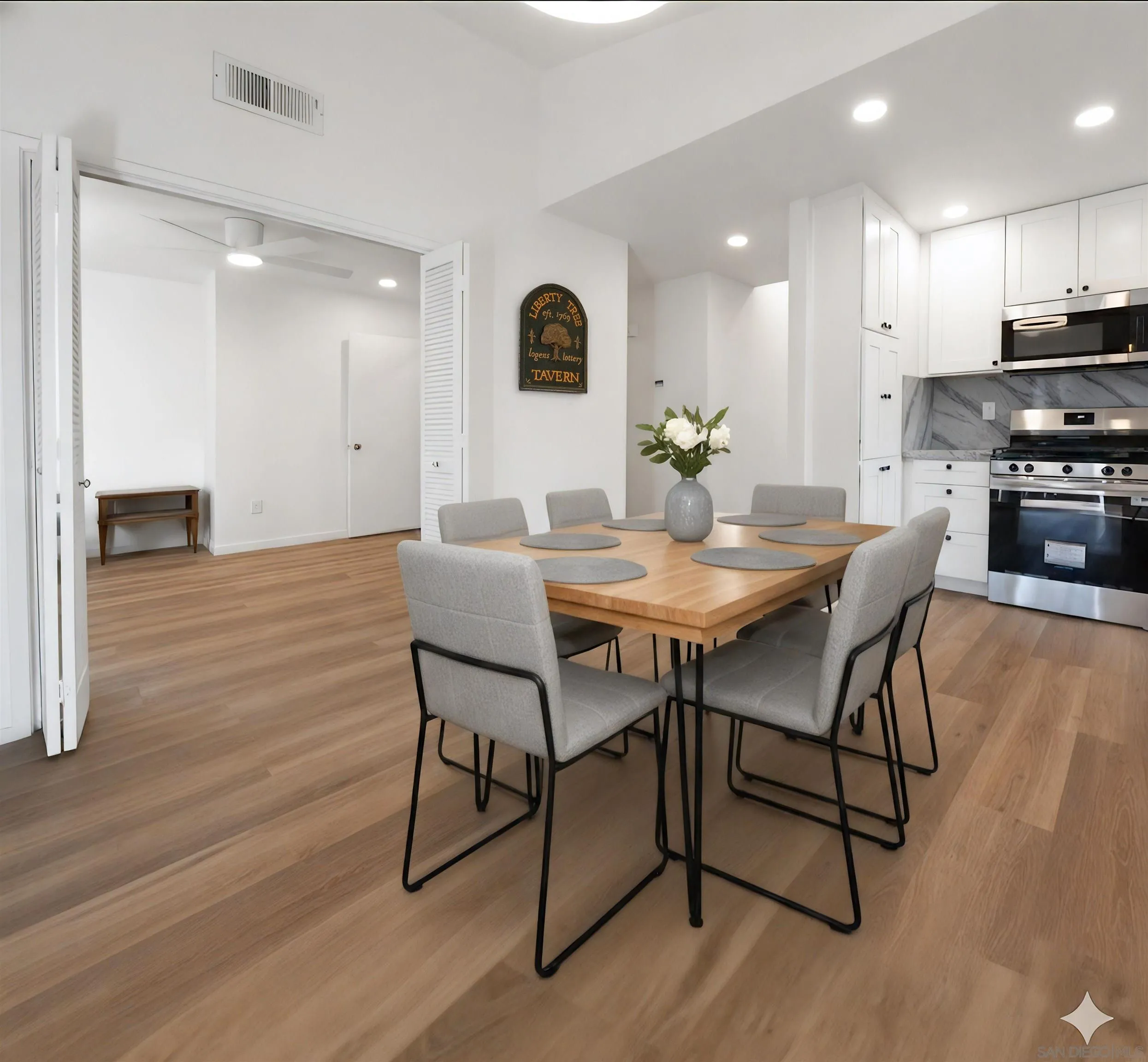 https://cdn.realtyfeed.com/cdn/127/250045277/f952724496bc4f3d9b96501757328a7b.webp