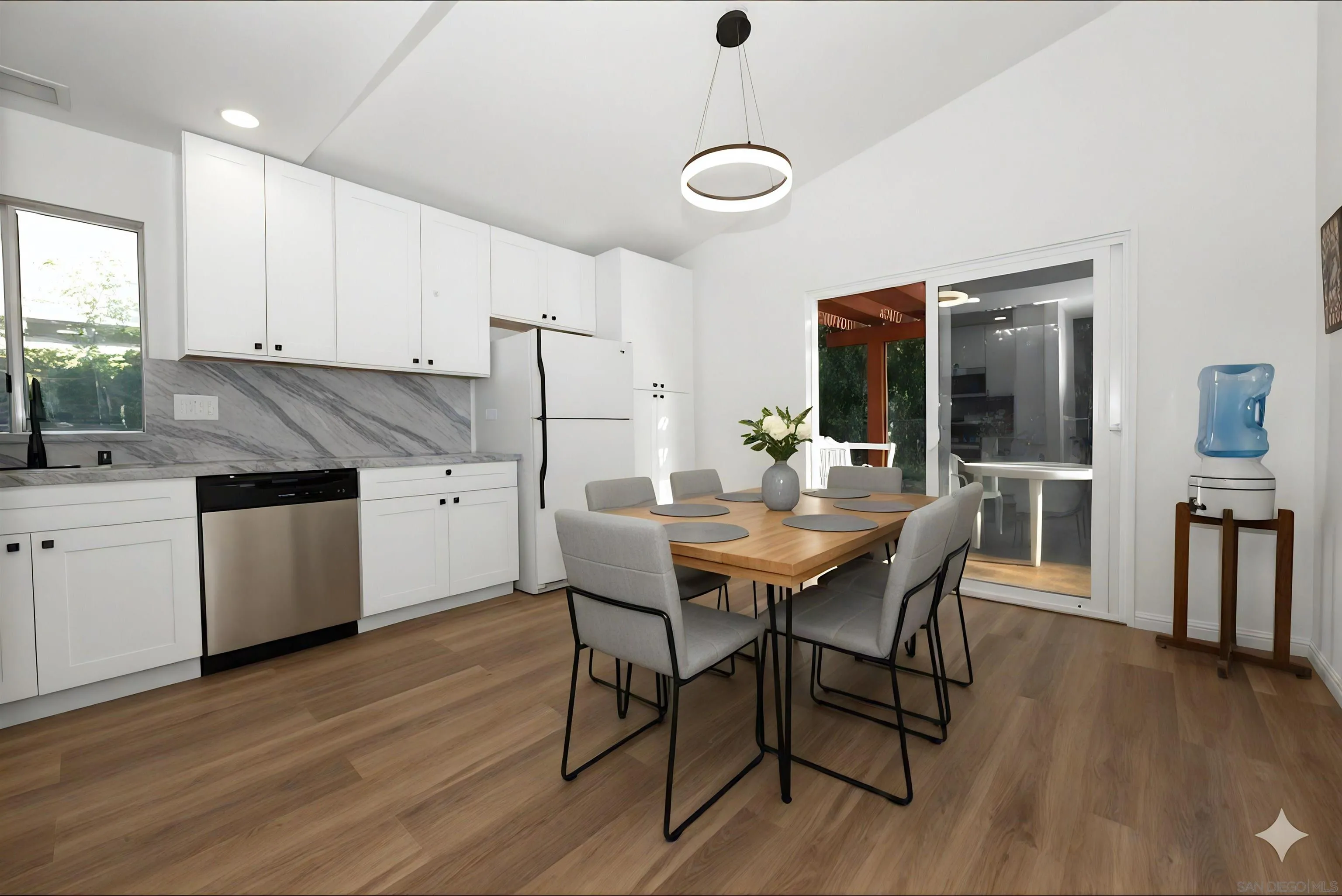 https://cdn.realtyfeed.com/cdn/127/250045277/fed548dbf5802800b1f9821d209be6c1.webp