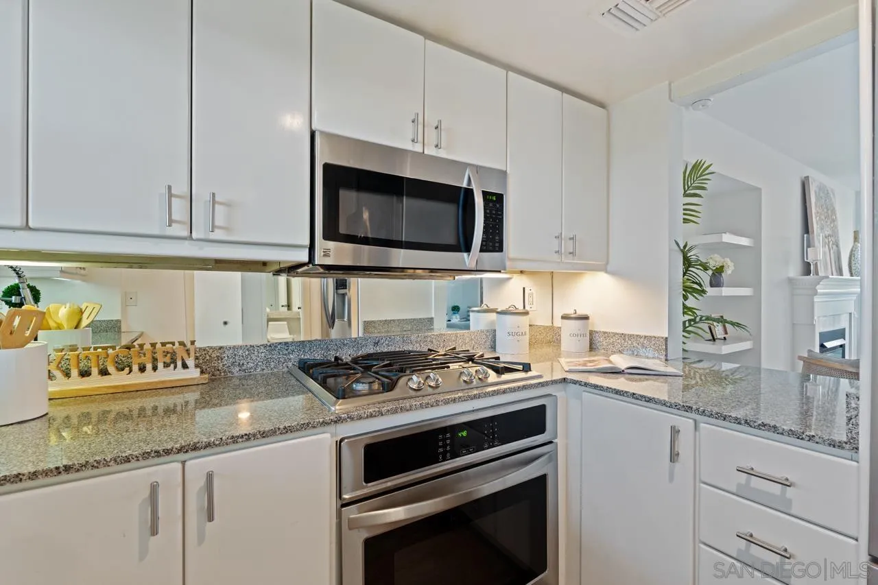 Photo #12: 250045283 Listing: Photo #12