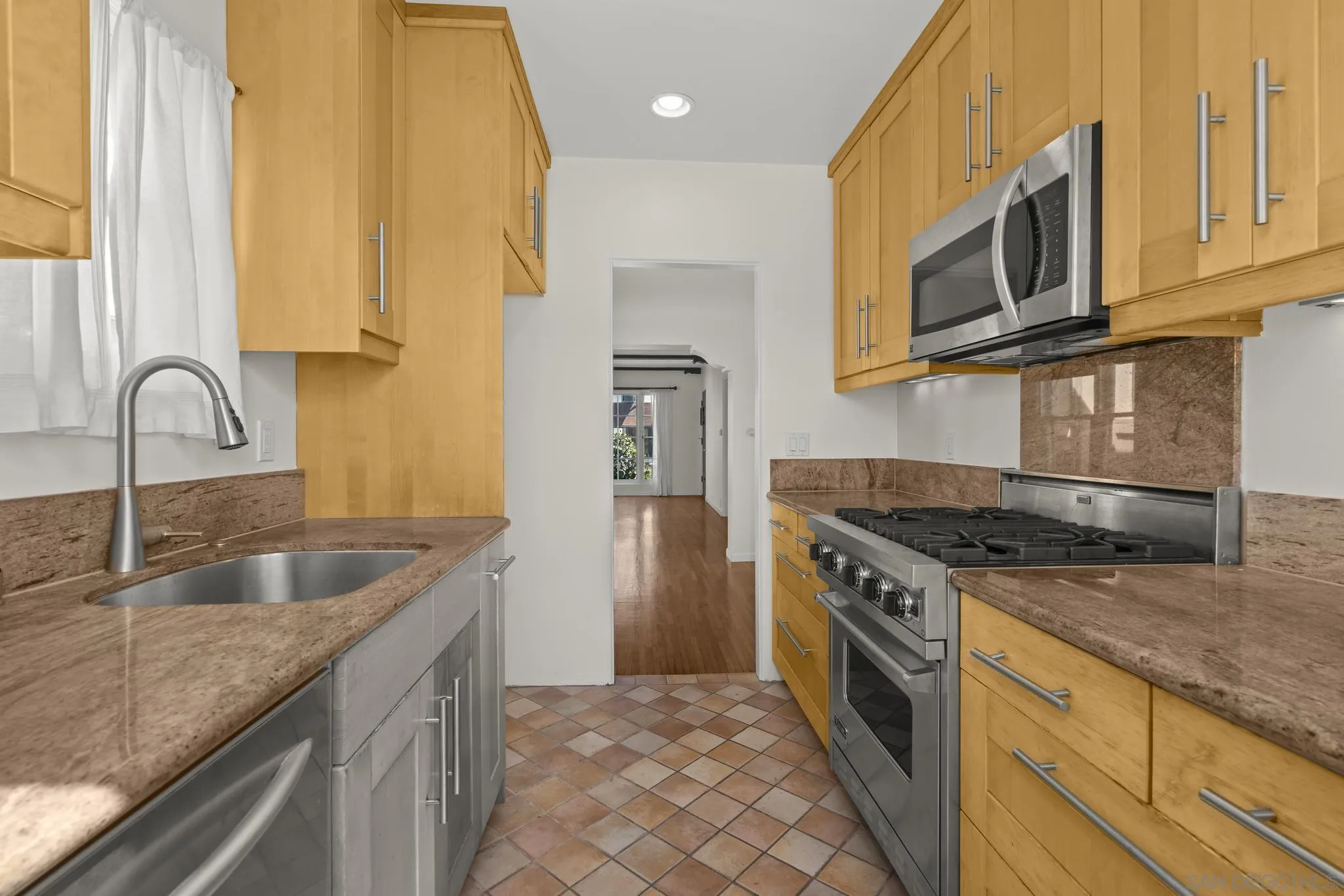 Photo #20: 250045287 Listing: Photo #20