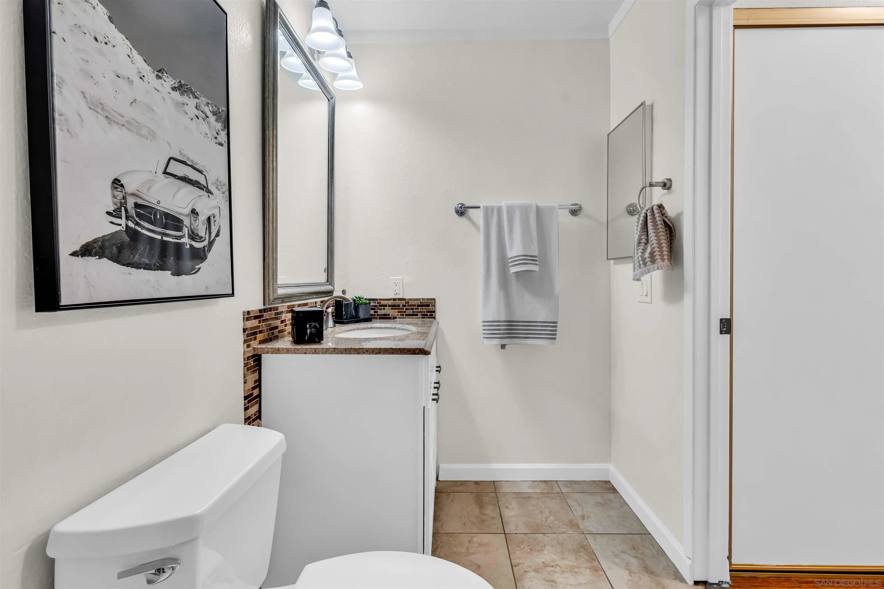 Photo #19: 250045299 Listing: Photo #19