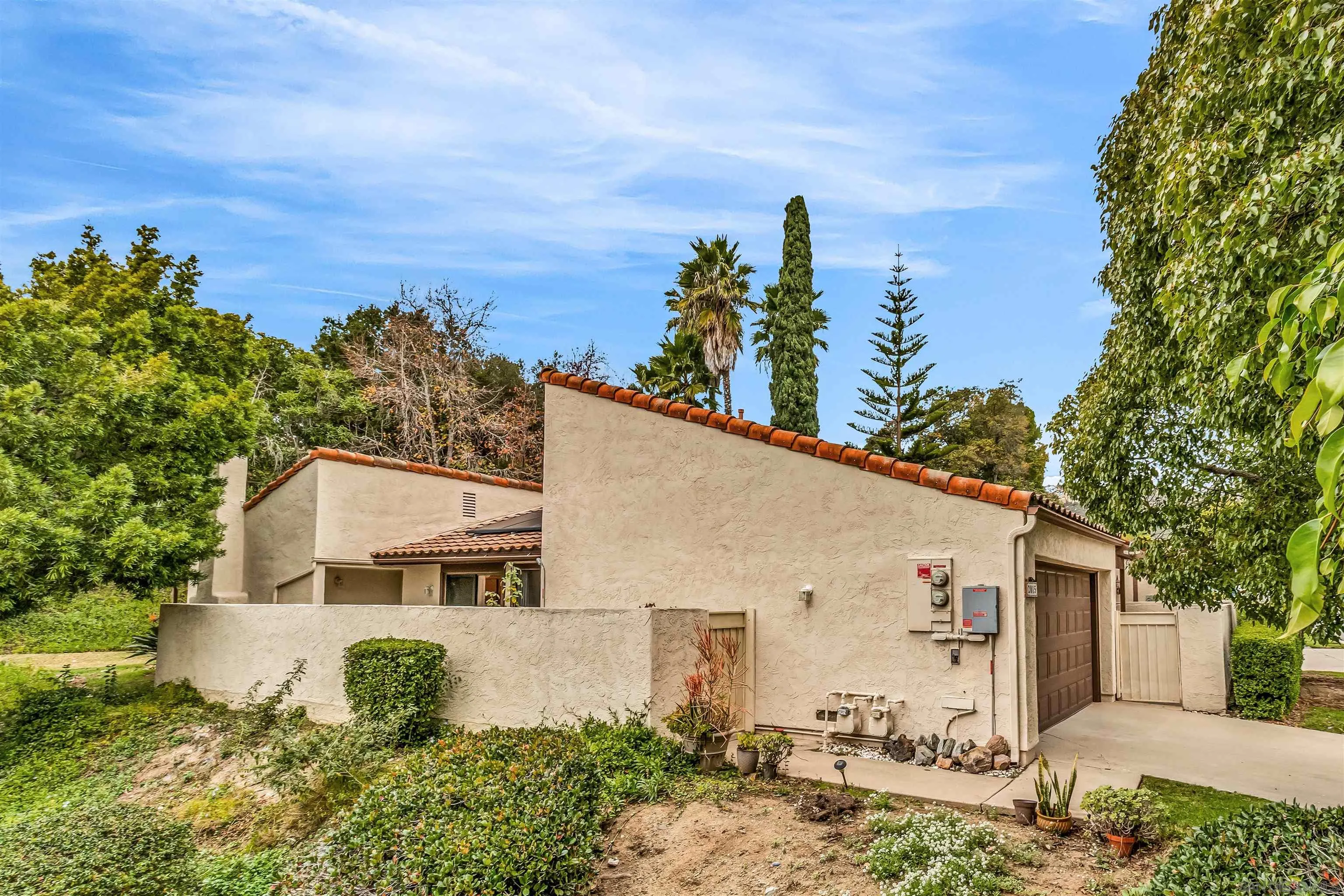 Photo #4: 250045299 Listing: Photo #4