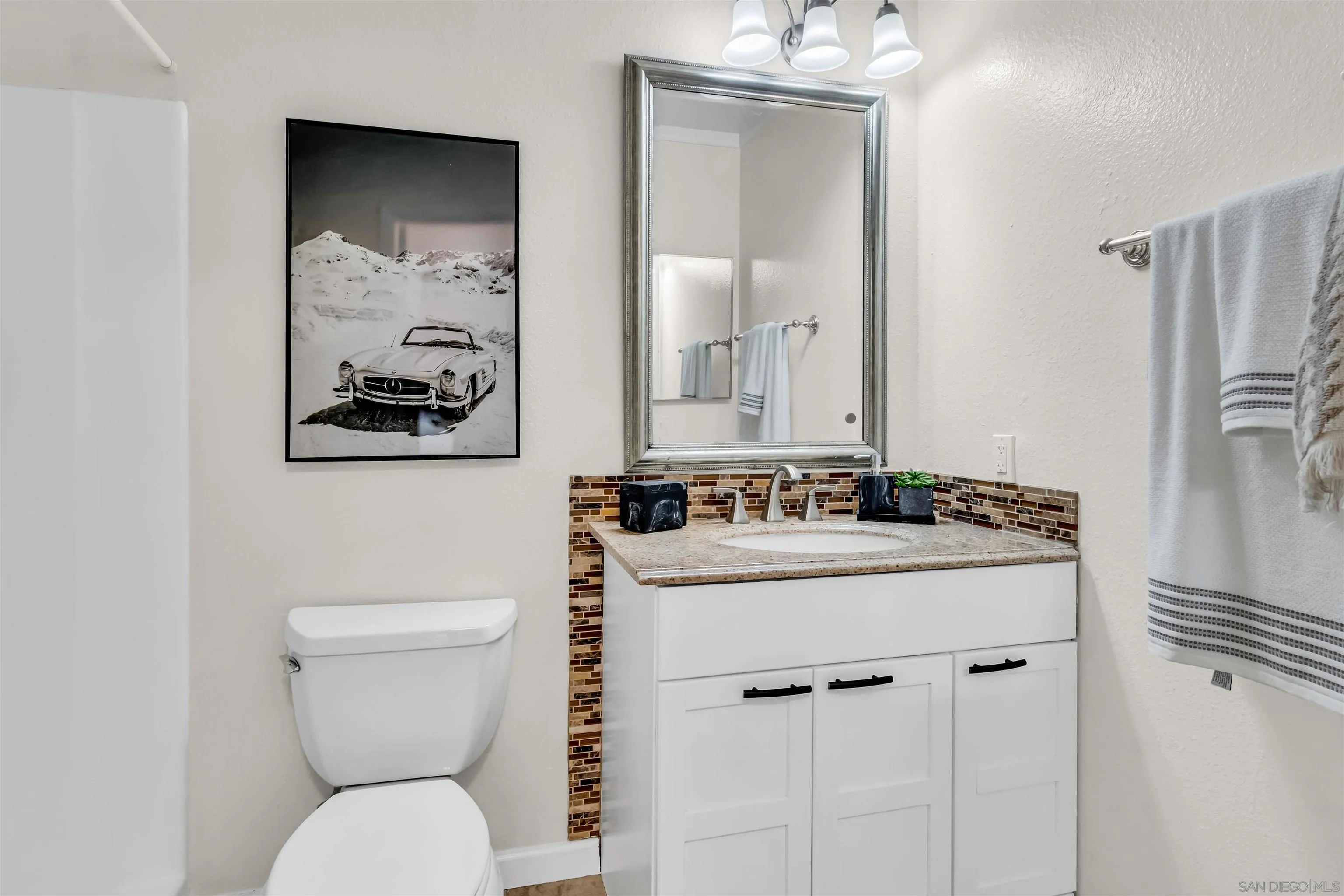 Photo #18: 250045299 Listing: Photo #18