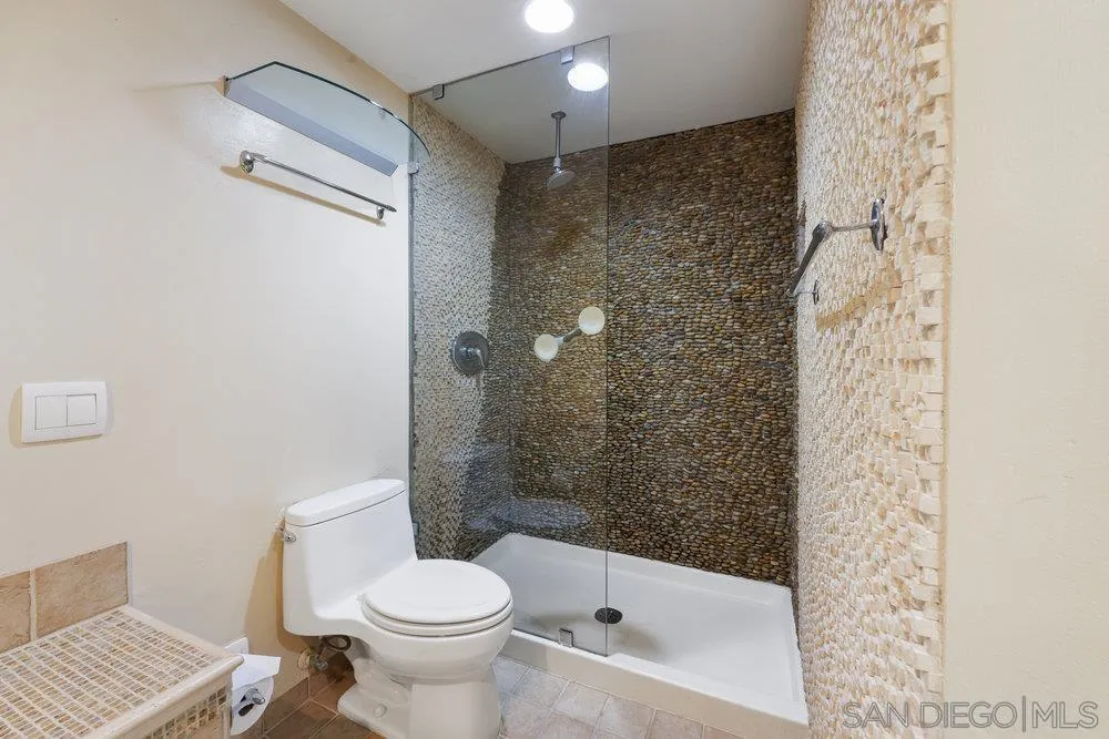 https://cdn.realtyfeed.com/cdn/127/250045305/67bb76122825da53ce121e9371a3e279.webp