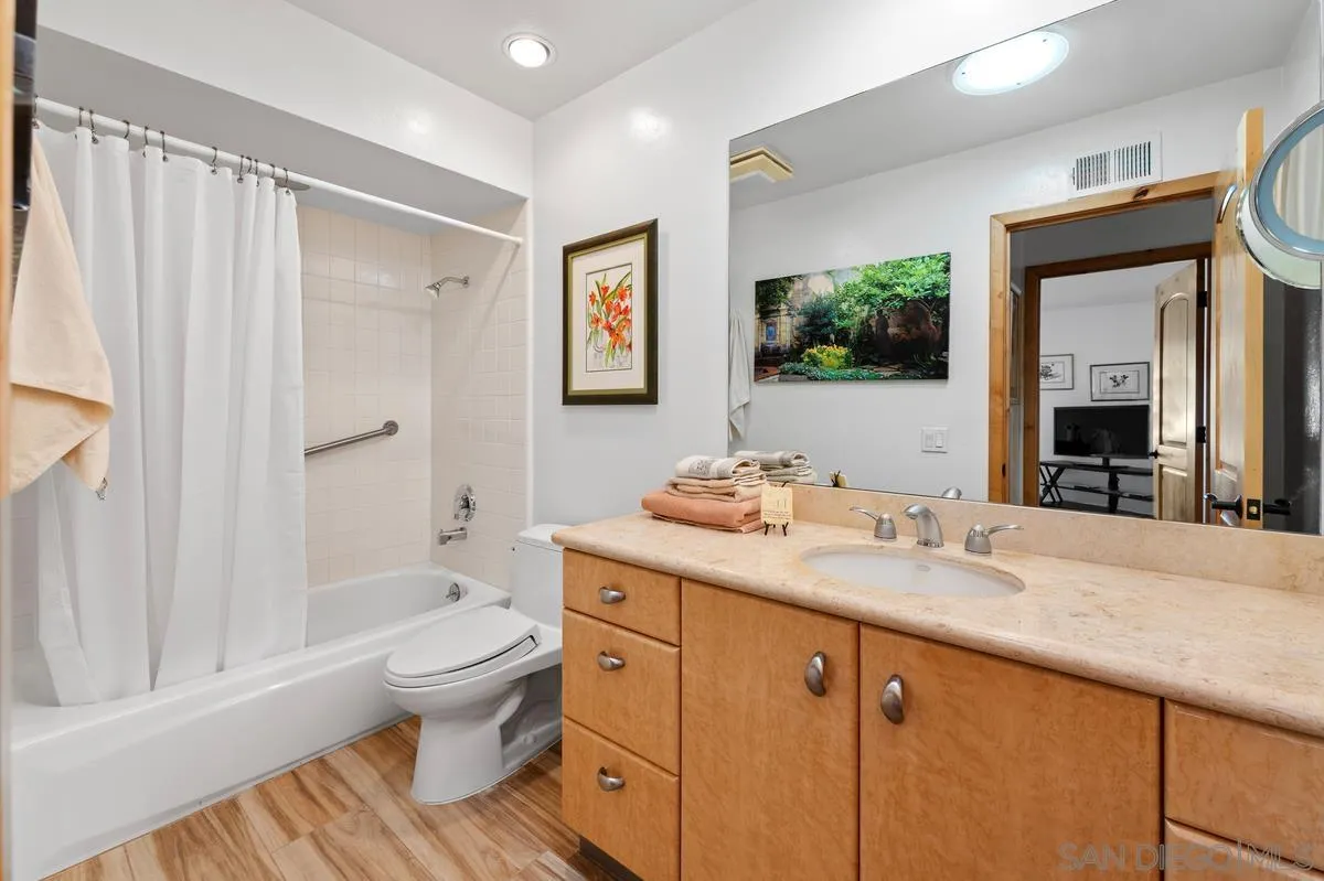 Photo #20: 250045308 Listing: Photo #20