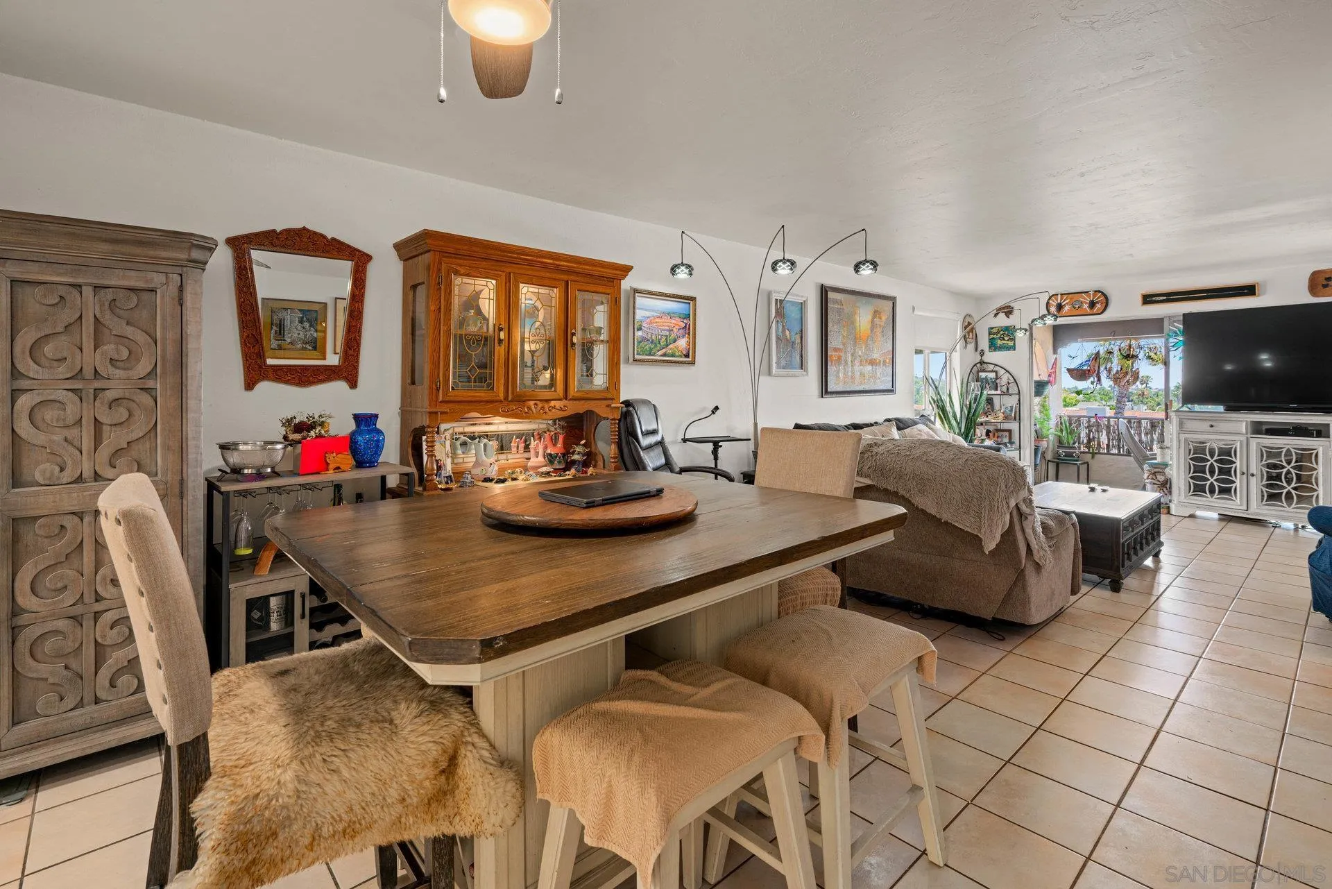 https://cdn.realtyfeed.com/cdn/127/250045313/062f0afc6b6f8ae8e71e2b80ca5ba10c.webp