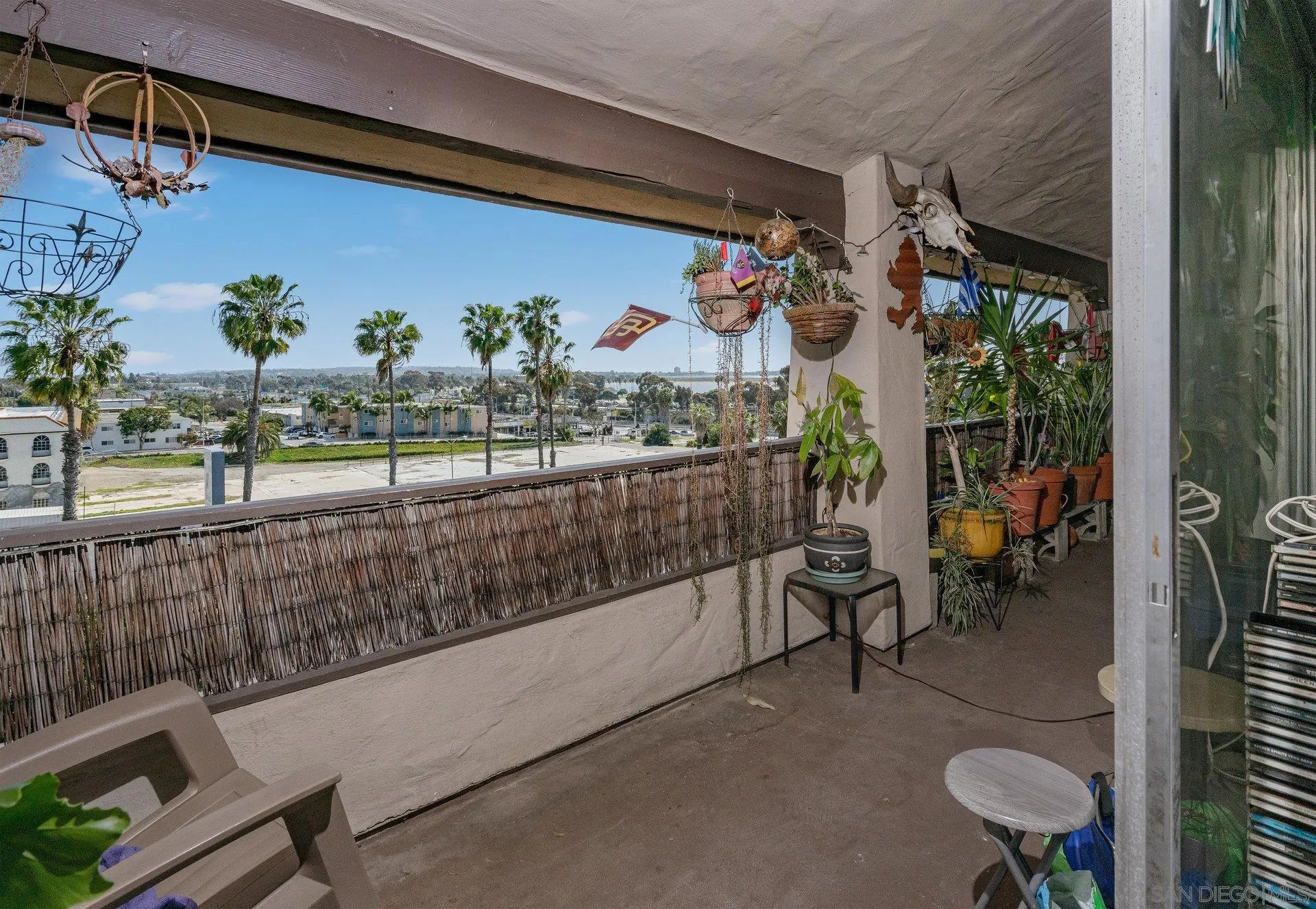 https://cdn.realtyfeed.com/cdn/127/250045313/fcd9d891c2e2f2b8177547a3c1c6f0d4.webp