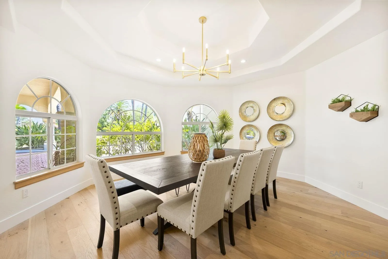 https://cdn.realtyfeed.com/cdn/127/250045323/31823464e8eb6d441c07cb968c1d9379.webp