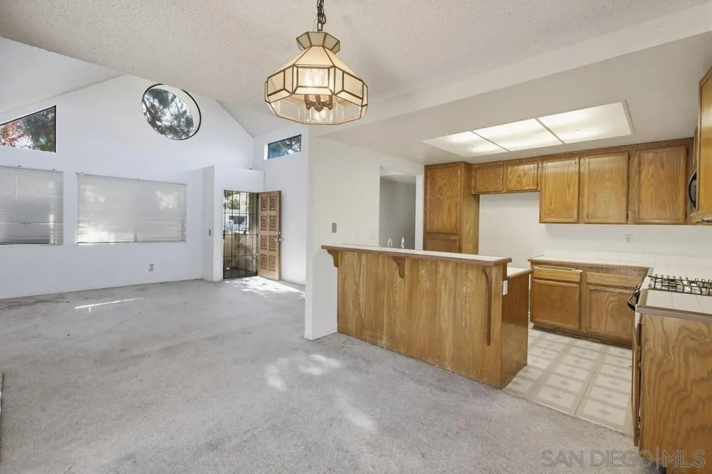 https://cdn.realtyfeed.com/cdn/127/250045325/4c0821634611d14ae0dc5f67dadaaf2f.webp