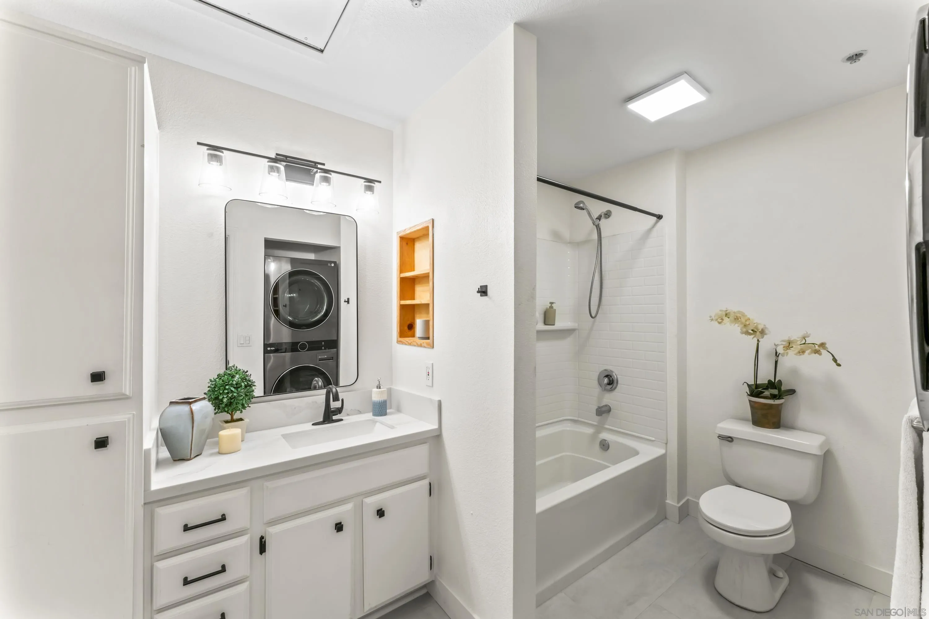 Photo #9: 250045337 Listing: Photo #9