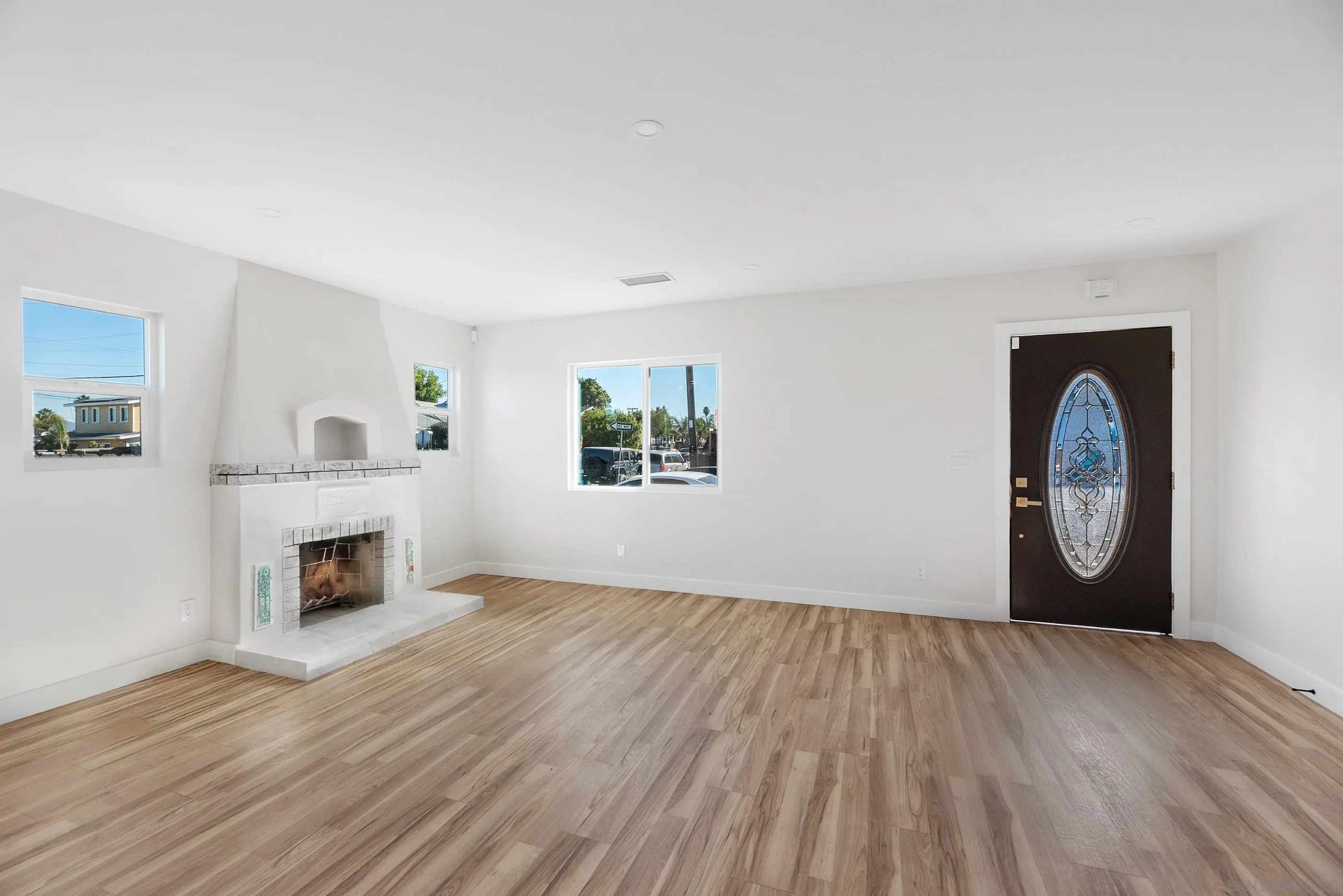 https://cdn.realtyfeed.com/cdn/127/250045342/ec41cc908222e58944e0a6886e06cb9f.webp
