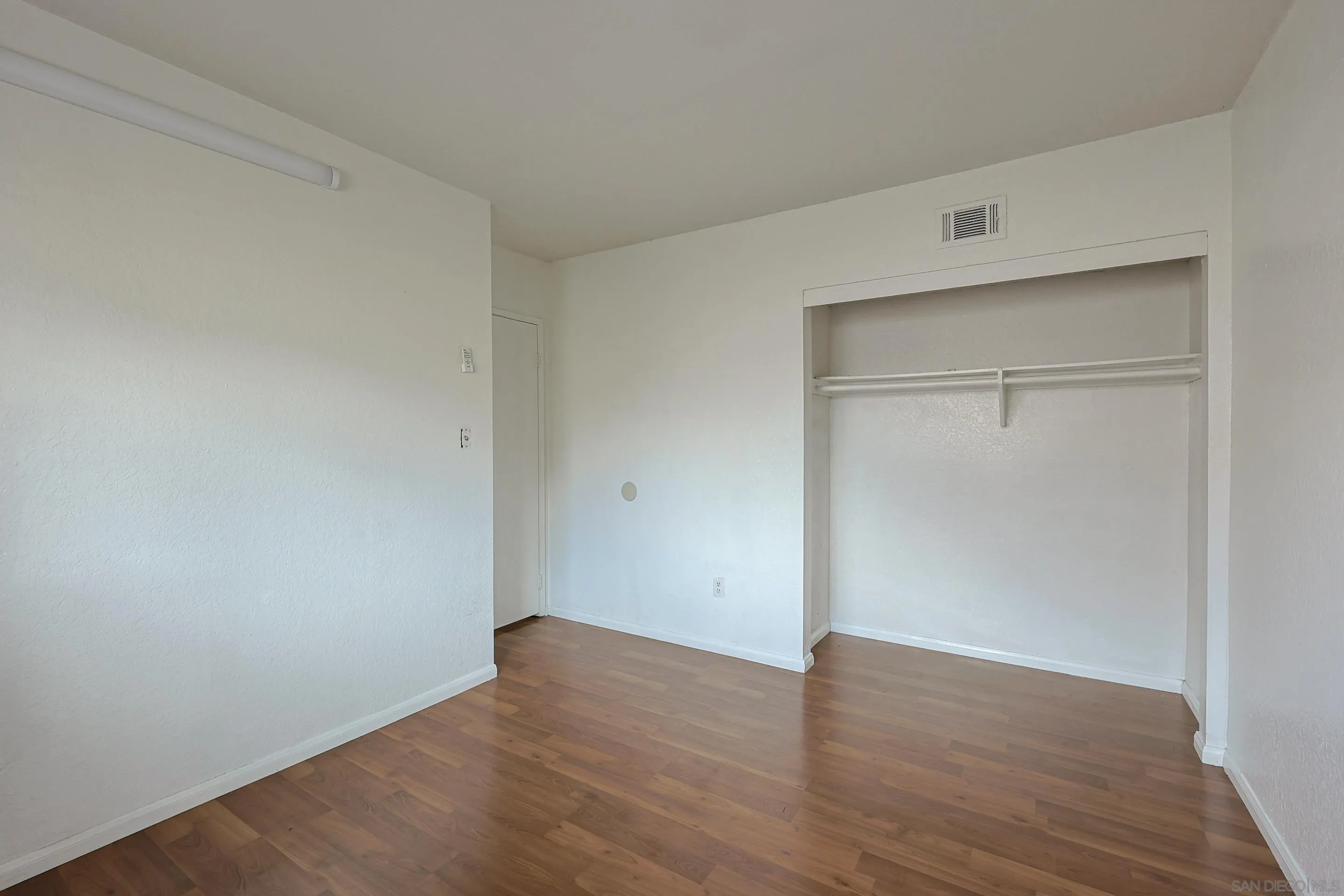 https://cdn.realtyfeed.com/cdn/127/250045361/c14fb607f05819148b0c386c938d9095.webp