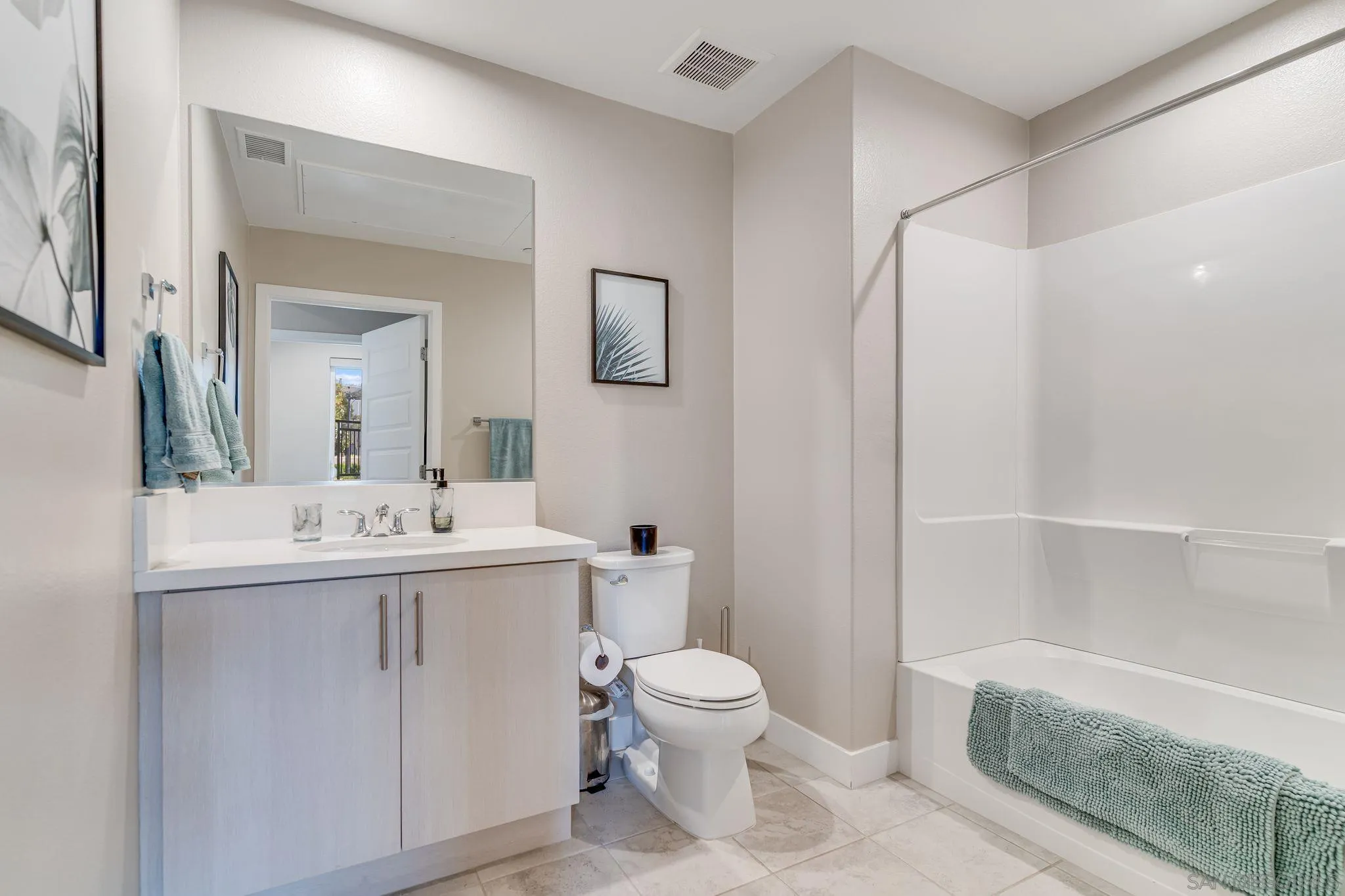 Photo #19: 250045369 Listing: Photo #19