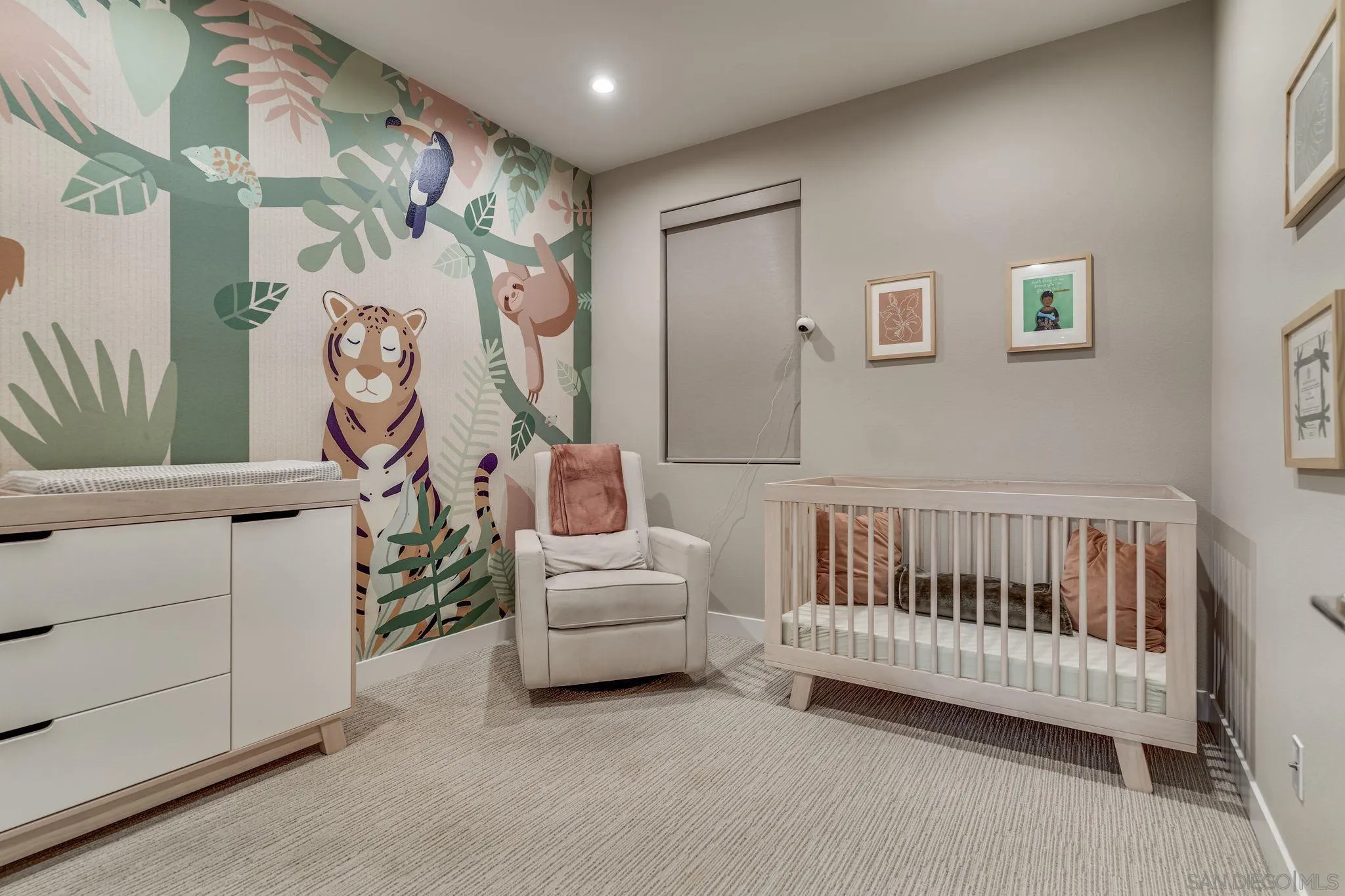 Photo #17: 250045369 Listing: Photo #17