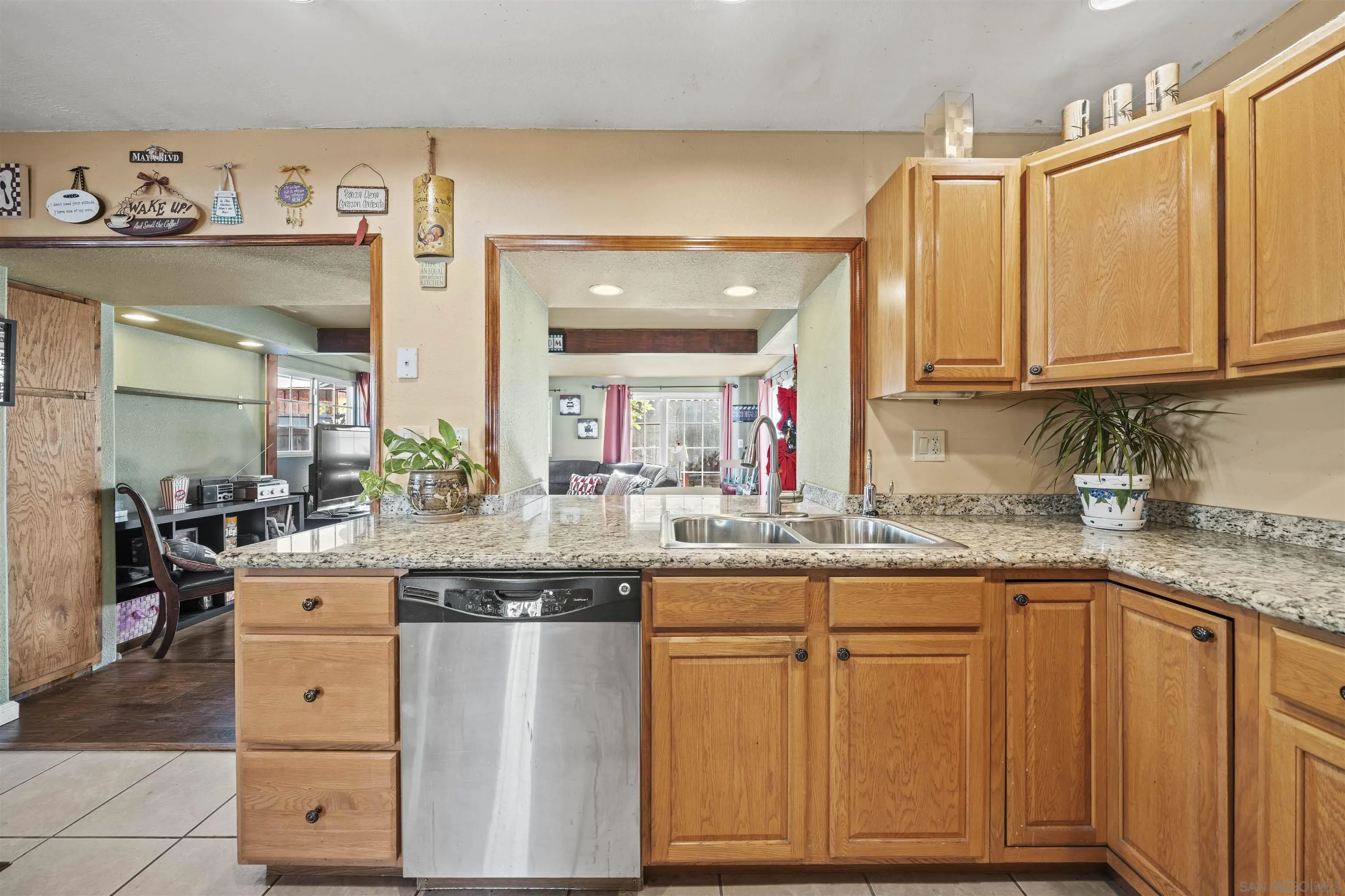 https://cdn.realtyfeed.com/cdn/127/250045370/044d5425de38021cf21a9d671ff0f514.webp