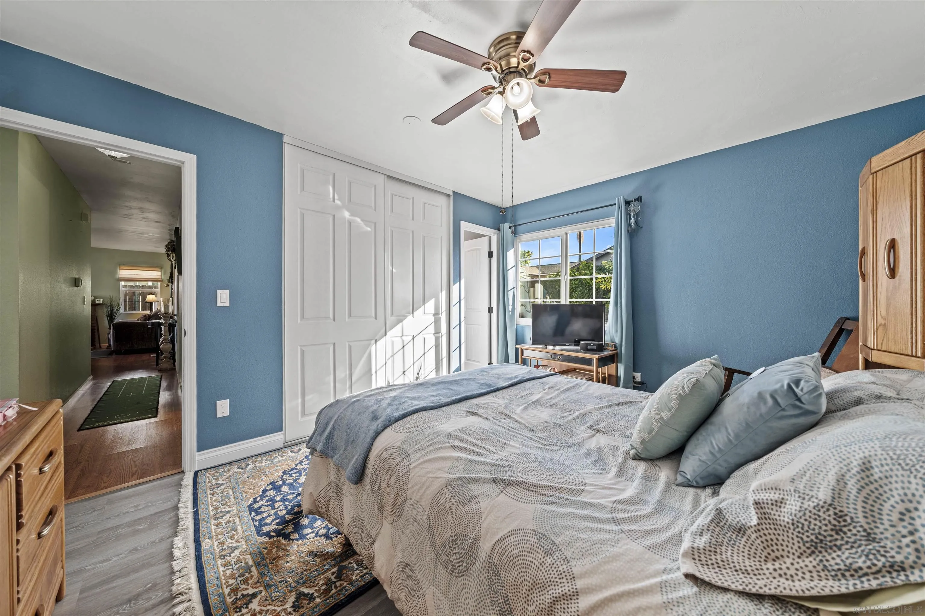 https://cdn.realtyfeed.com/cdn/127/250045370/394f39ac56020e51f706437e82abc955.webp