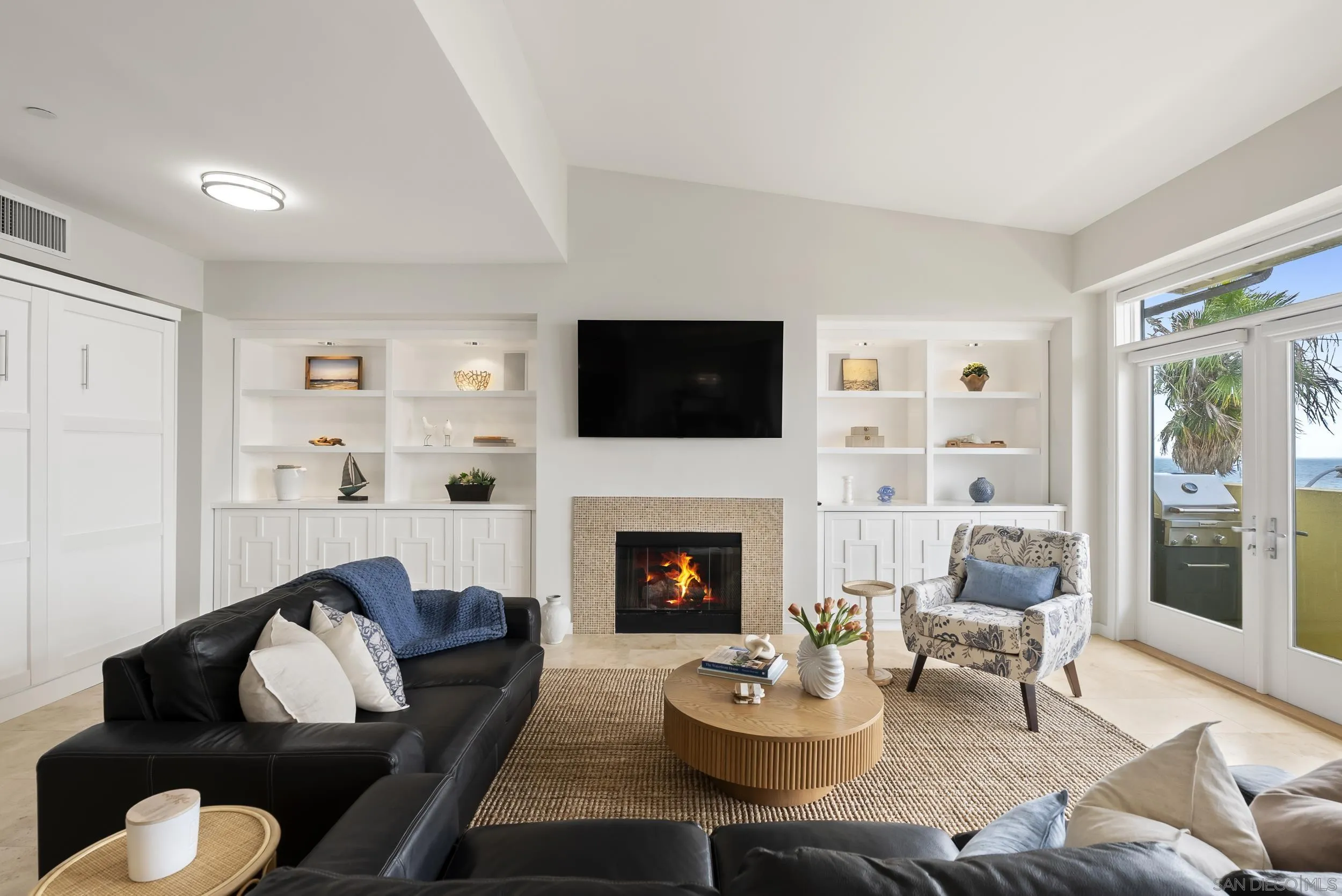 La Jolla, CA 92037