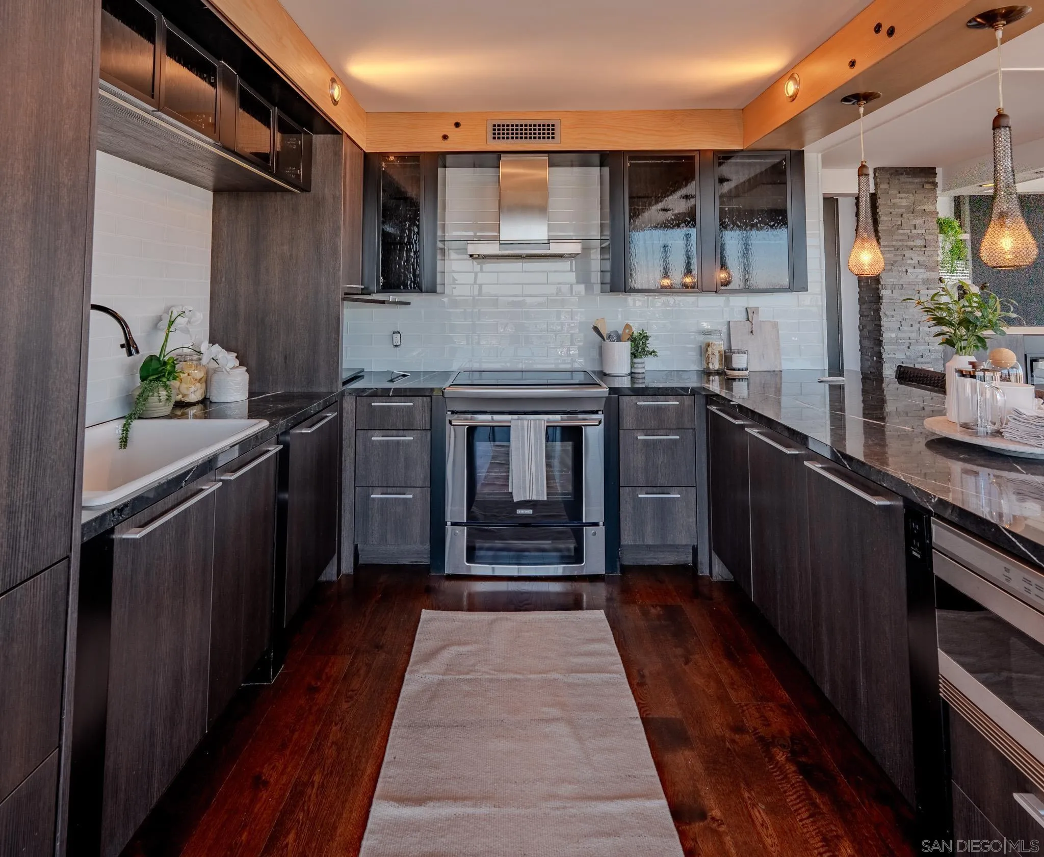 Photo #8: 250045374 Listing: Photo #8