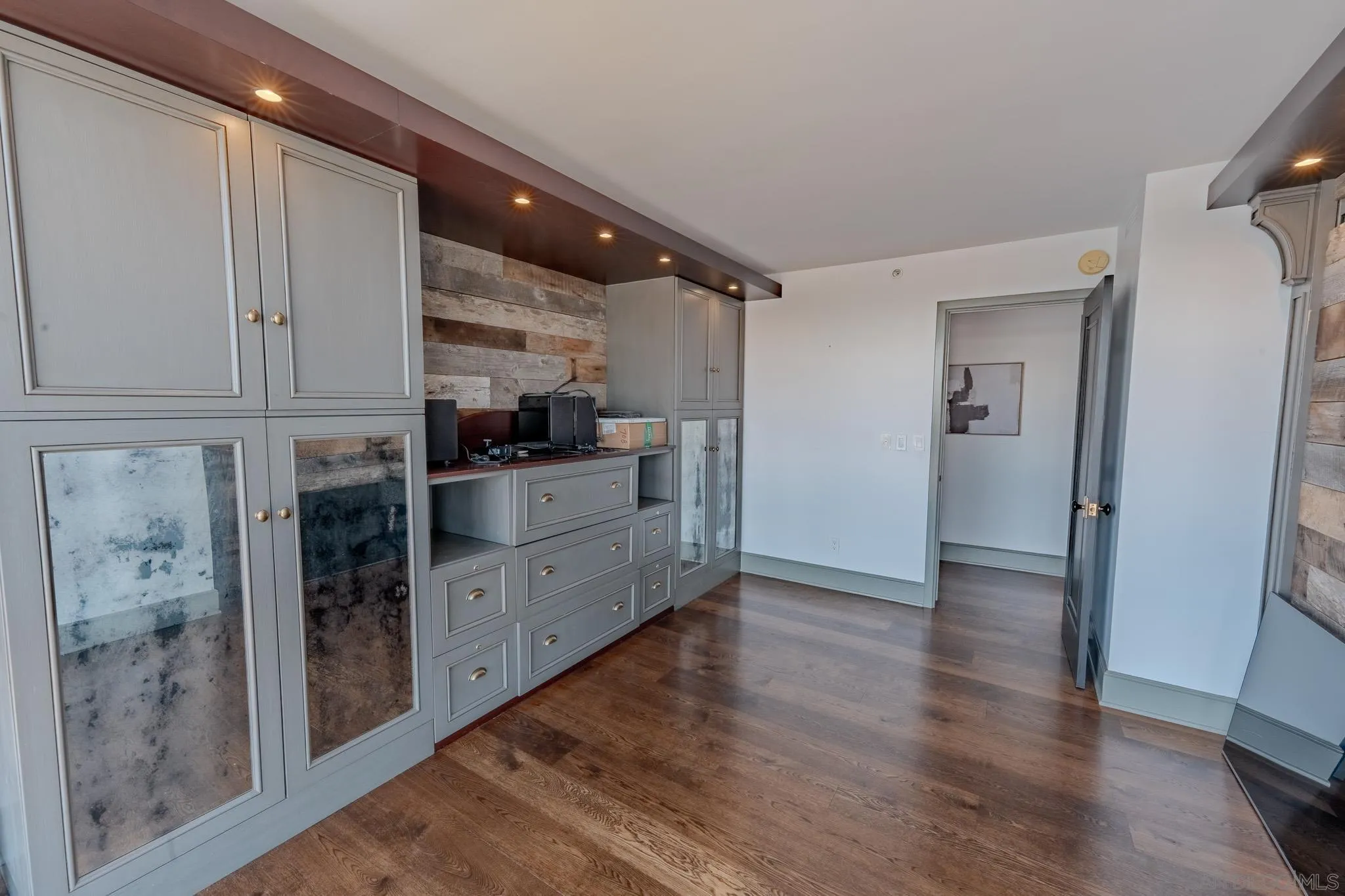 Photo #25: 250045374 Listing: Photo #25