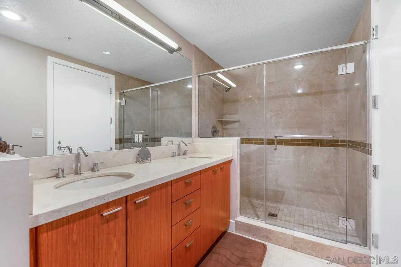 https://cdn.realtyfeed.com/cdn/127/250045381/1900d8682b6df2818f8d107c28a33262.webp
