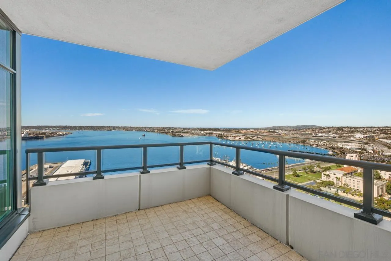 https://cdn.realtyfeed.com/cdn/127/250045381/2d089432546297f533cb4d8b78cd4771.webp