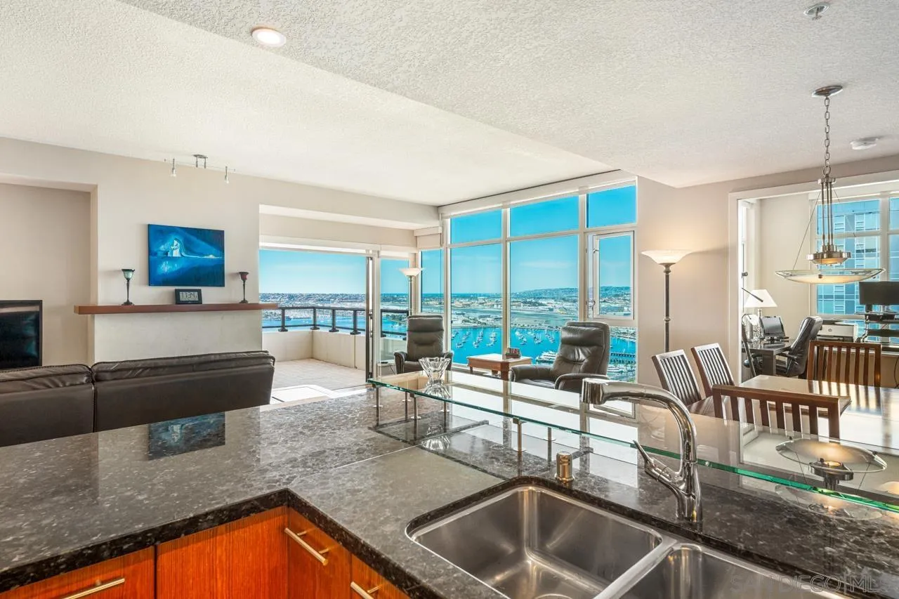 https://cdn.realtyfeed.com/cdn/127/250045381/346c2f80132aa75f4bf1be2de1020501.webp