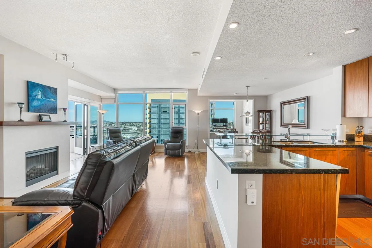 https://cdn.realtyfeed.com/cdn/127/250045381/575655775d1a78be776907c1c0ecf9ad.webp
