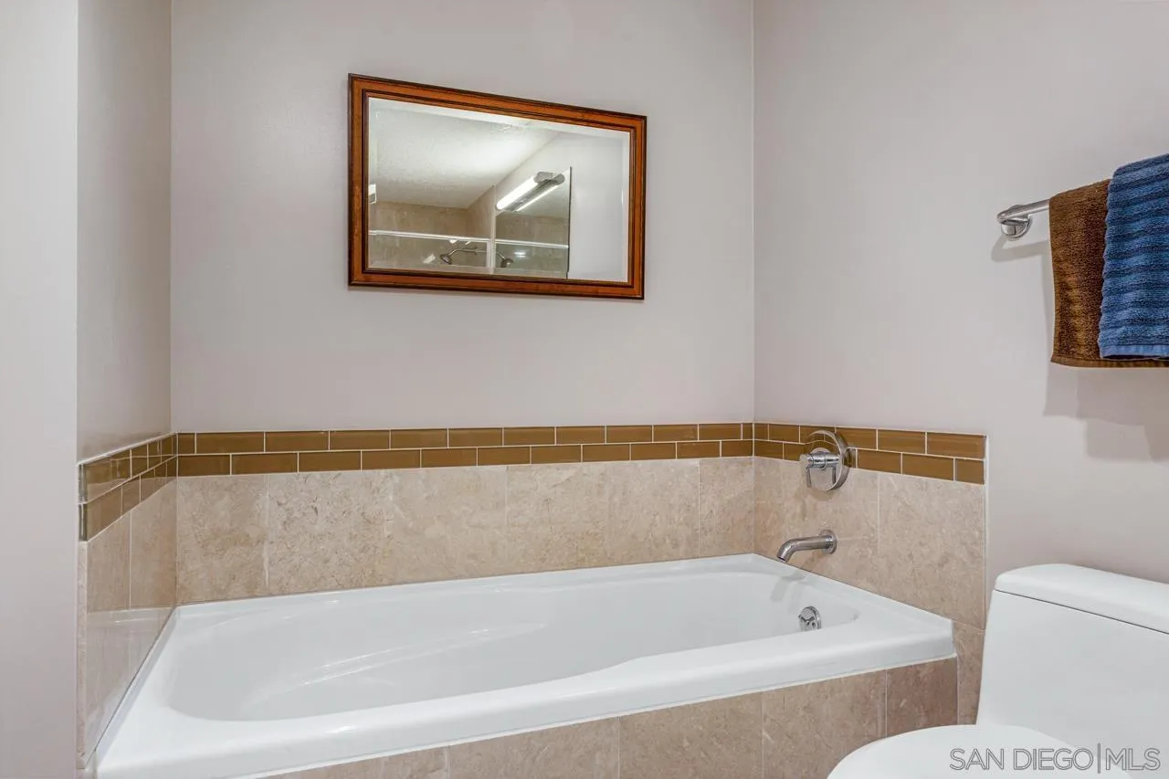 https://cdn.realtyfeed.com/cdn/127/250045381/67c100a1e0f4d21d541e50244fd0878f.webp