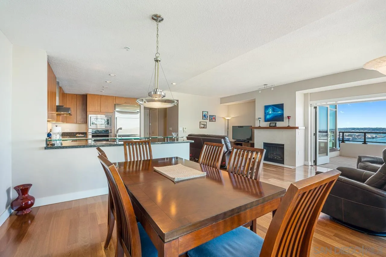 https://cdn.realtyfeed.com/cdn/127/250045381/c8295bdb96bf1f5a4738287a6014f7b0.webp