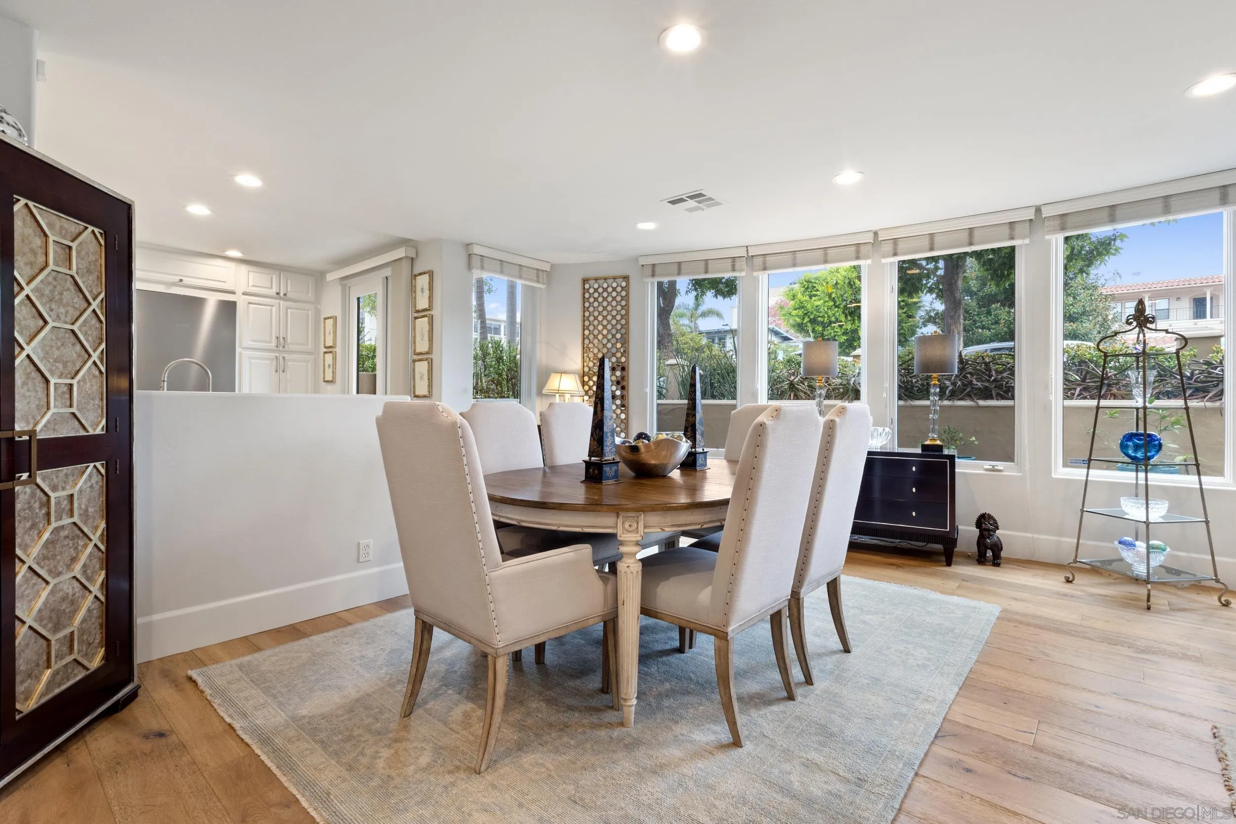 https://cdn.realtyfeed.com/cdn/127/250045382/0588a7918e97046effed32316361b471.webp