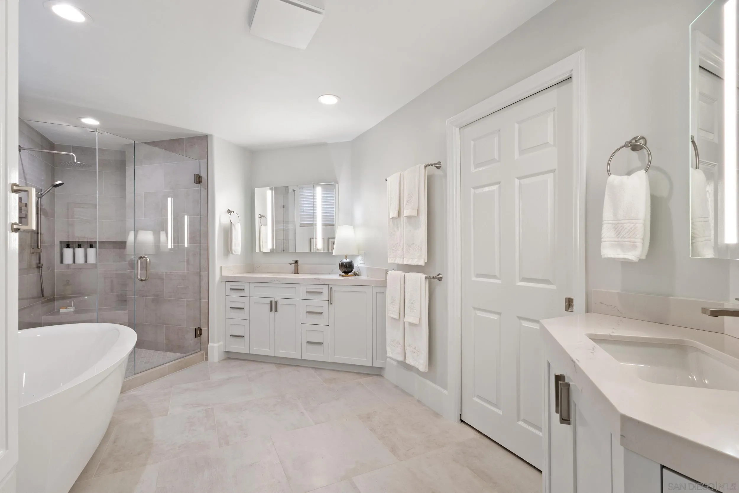 https://cdn.realtyfeed.com/cdn/127/250045382/23d822550d1551cca9e330b5e3875143.webp