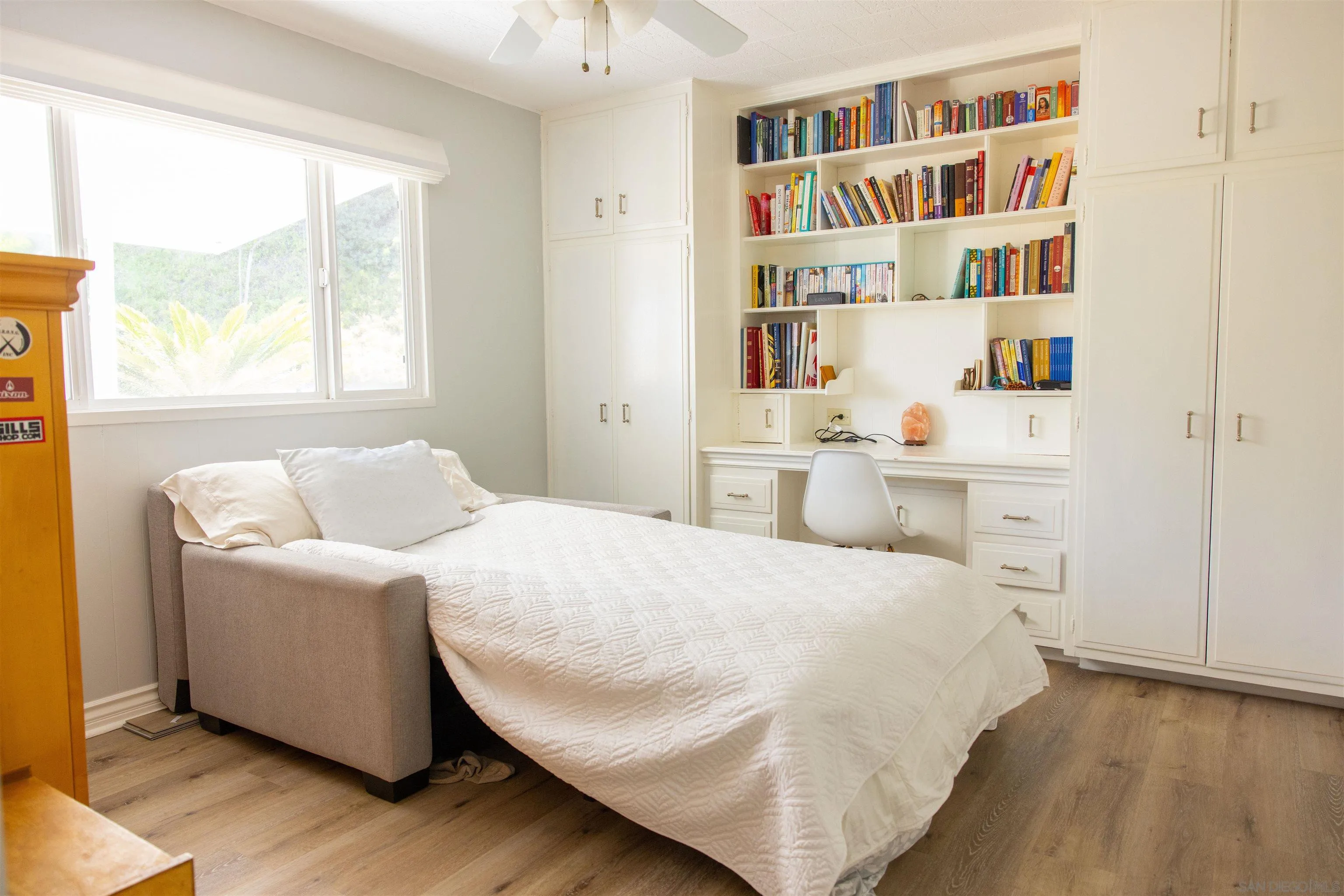 https://cdn.realtyfeed.com/cdn/127/250045388/1f112599821fff56711b8382c0f47496.webp