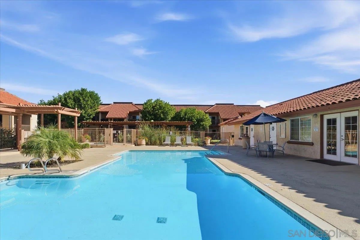 Photo #19: 250045389 Listing: Photo #19