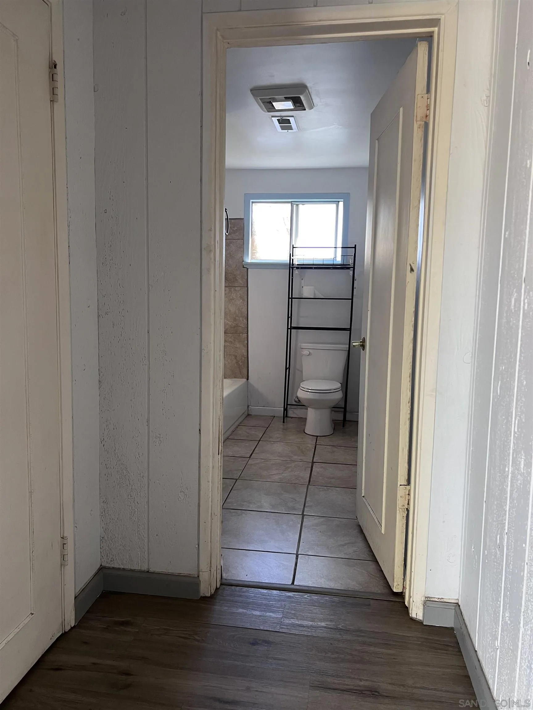 https://cdn.realtyfeed.com/cdn/127/250045393/2127b1f1f2b806a0dd5b2c5d6e4c5a4a.webp