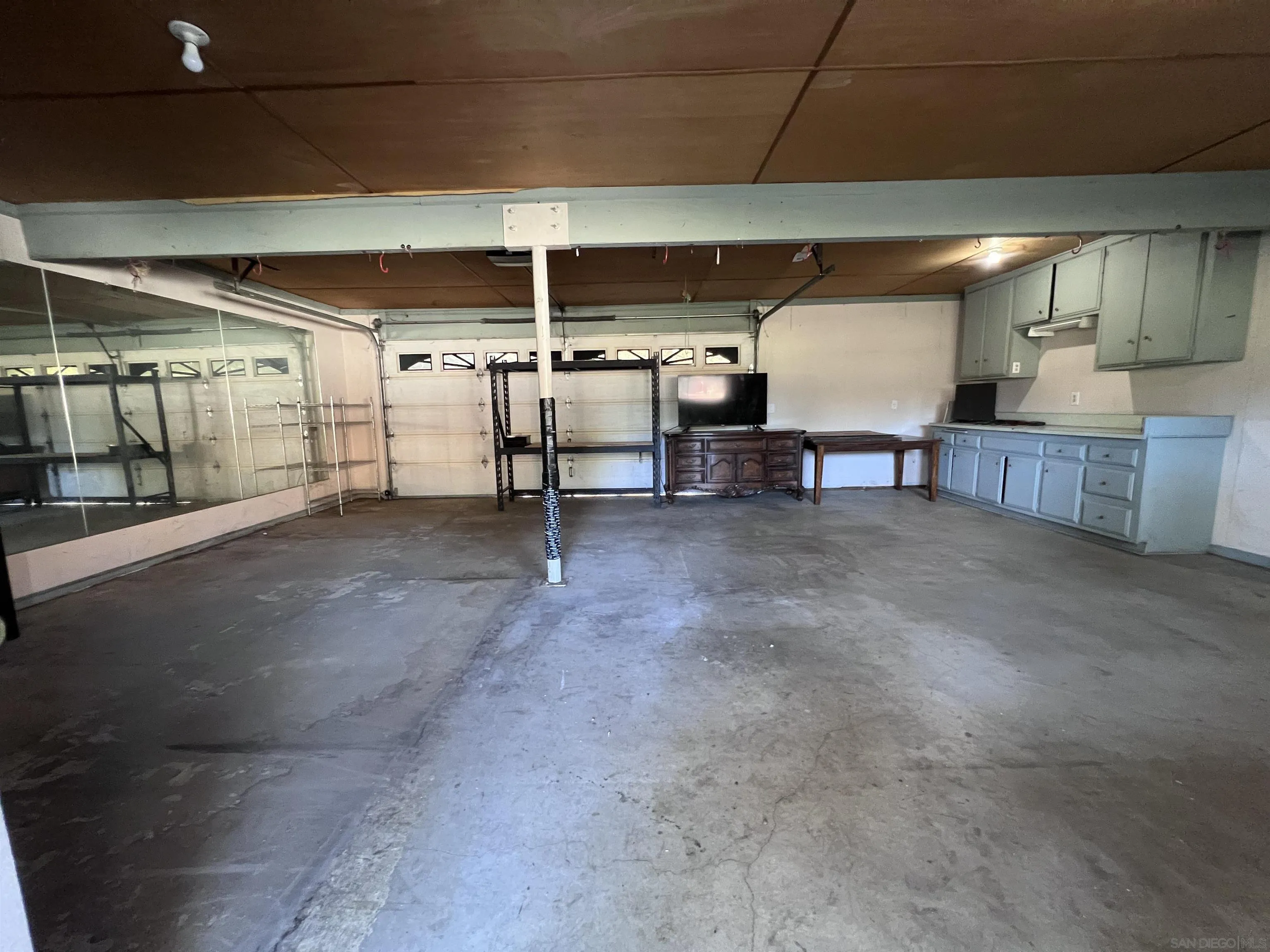 https://cdn.realtyfeed.com/cdn/127/250045393/24b226035821a9d5a2e2e2b450ebf059.webp