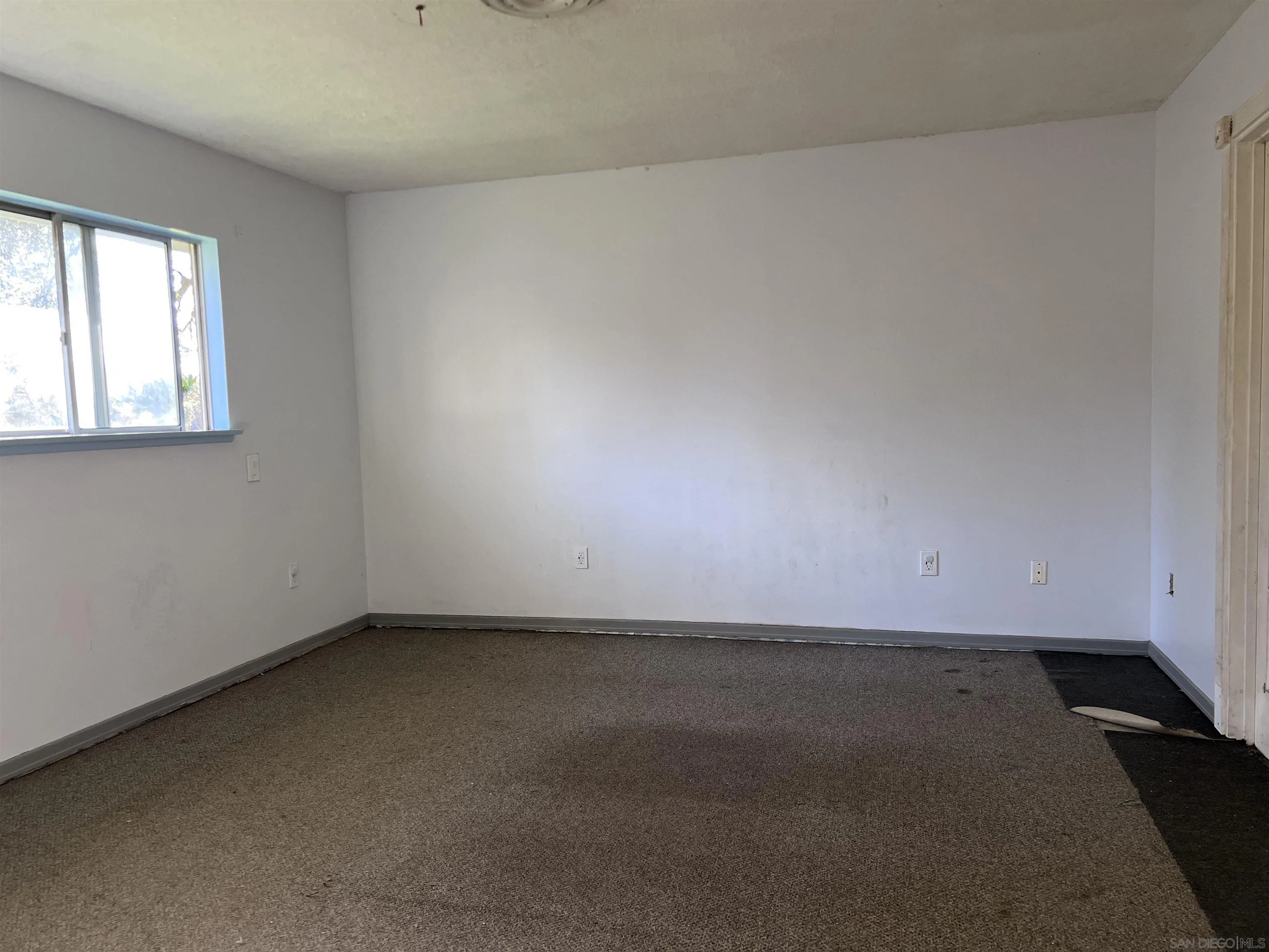 https://cdn.realtyfeed.com/cdn/127/250045393/4788fc6ceaa226ad6aa16250861e1551.webp