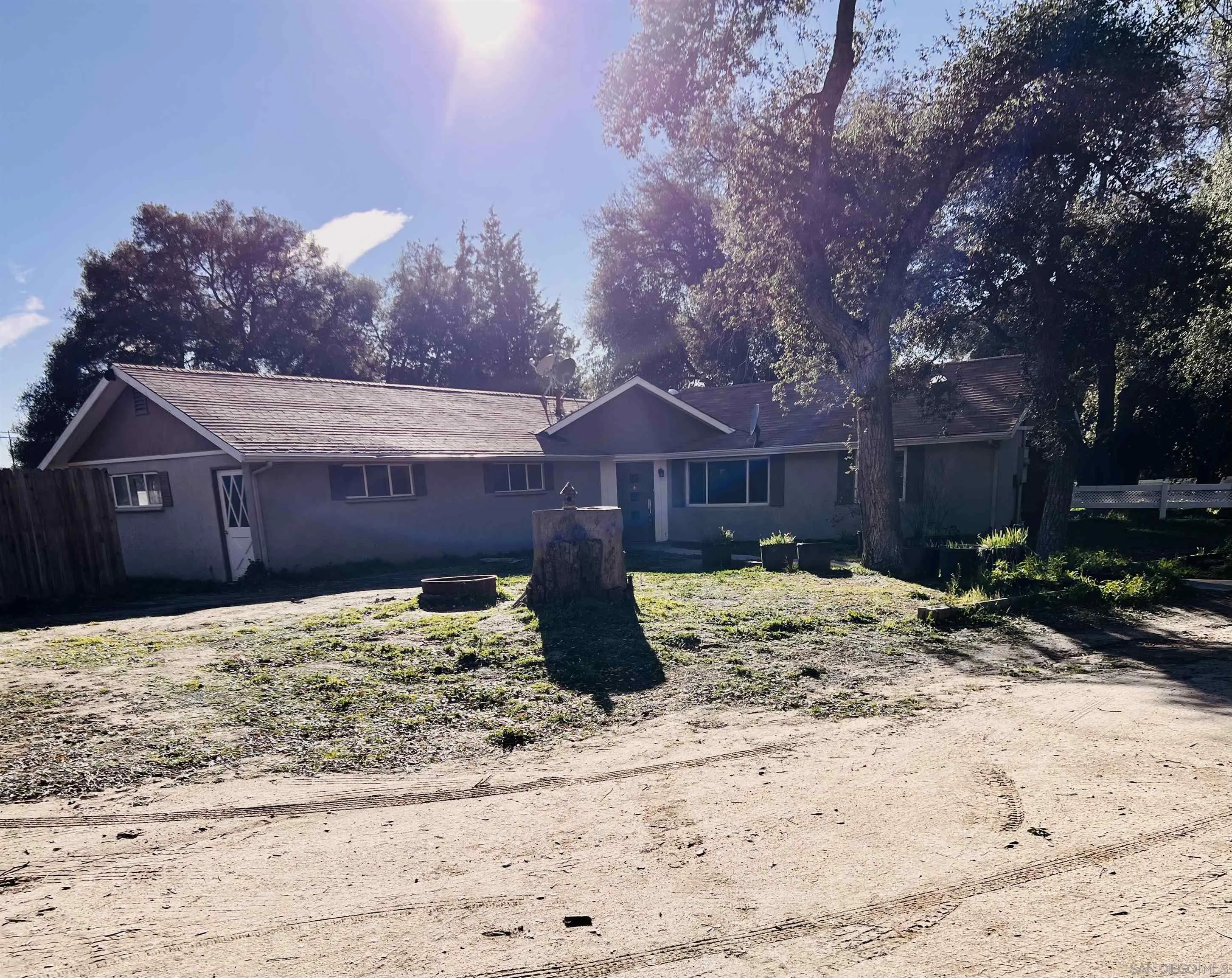 https://cdn.realtyfeed.com/cdn/127/250045393/b42f0b3005b1ec4329fc3a61a44c30fb.webp
