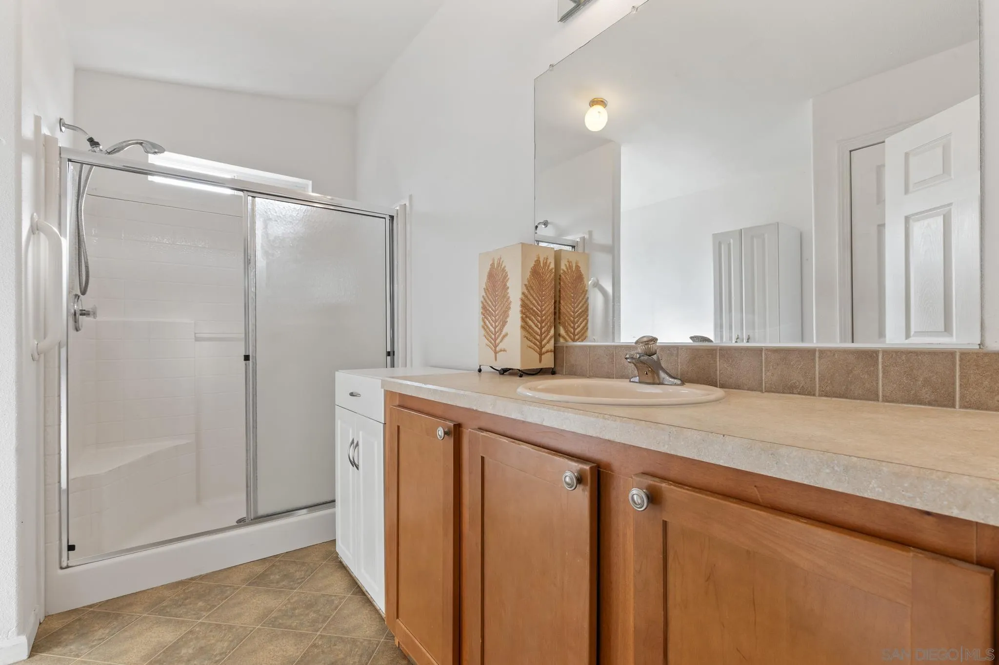 https://cdn.realtyfeed.com/cdn/127/250045394/c78d6a4d5f859bcca67e95544e12f237.webp