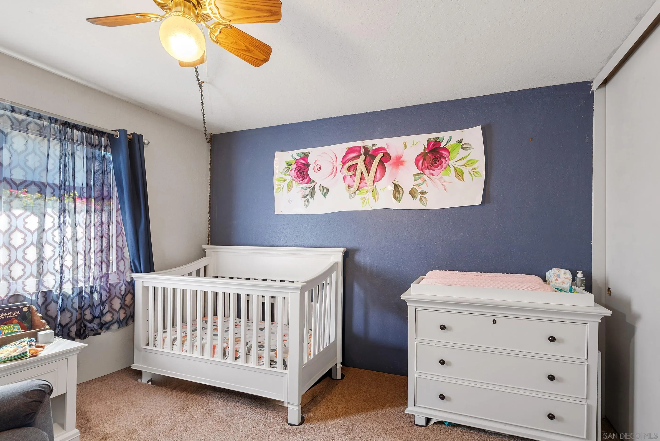 https://cdn.realtyfeed.com/cdn/127/250045396/a8ba9b27b766033188d45307529b1783.webp