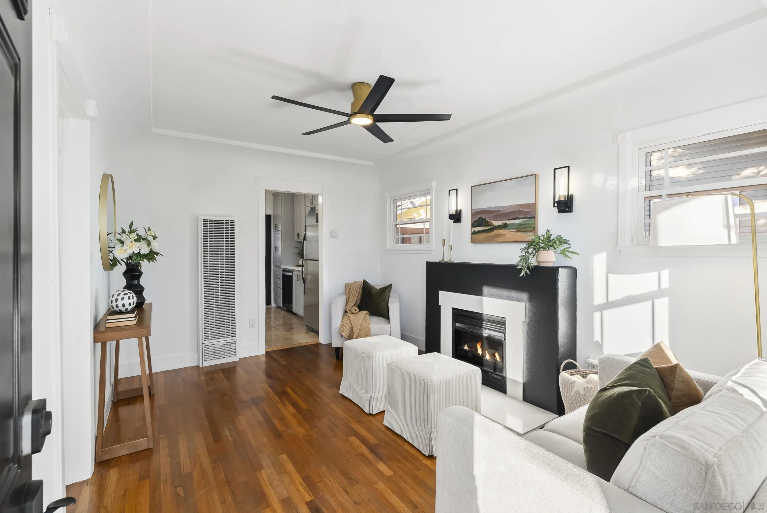 https://cdn.realtyfeed.com/cdn/127/250045415/54c815af08949326a01801978f4bc9f1.webp