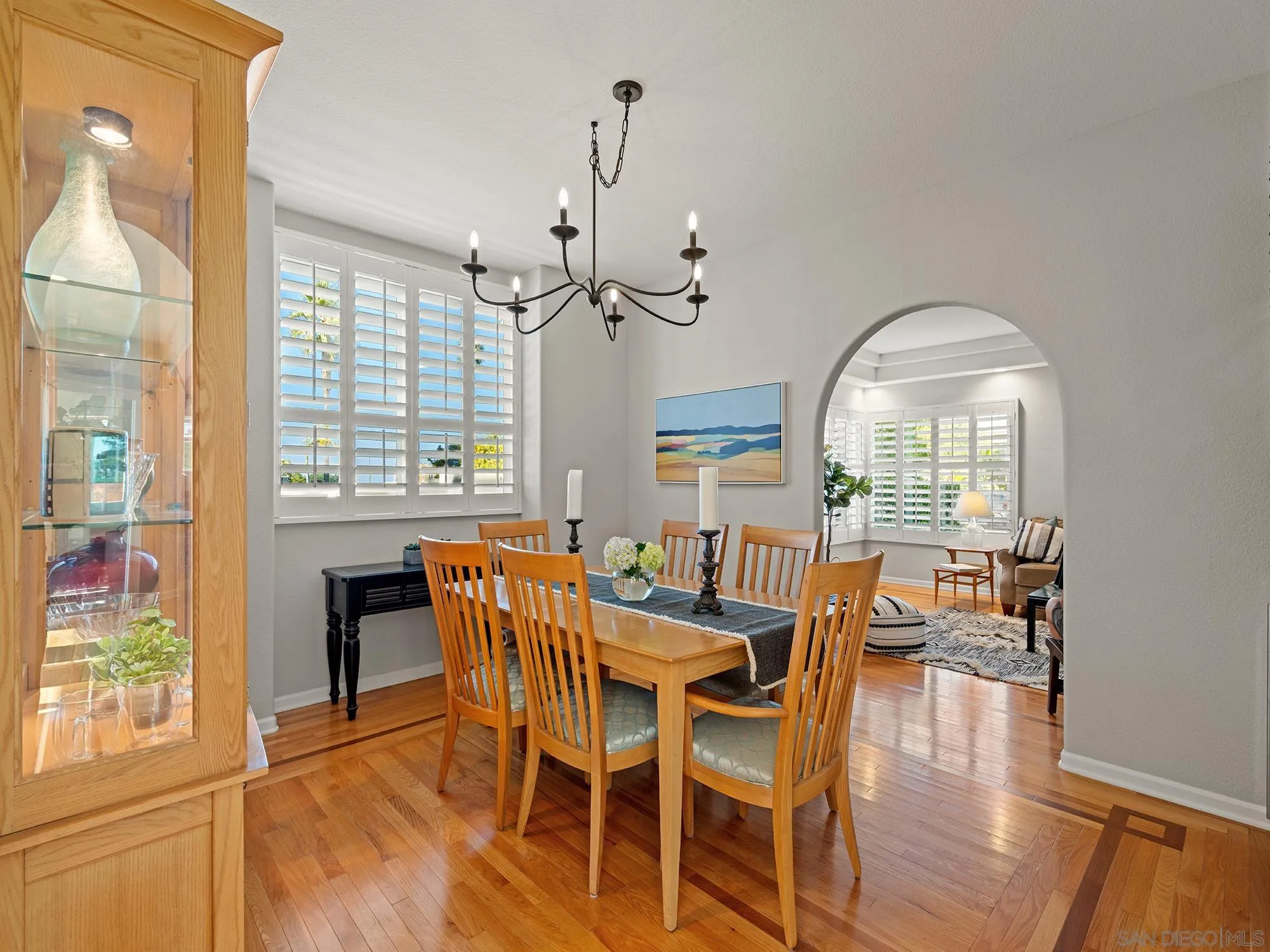 https://cdn.realtyfeed.com/cdn/127/250045420/093bd801ad78bc148b3e3337d926453e.webp