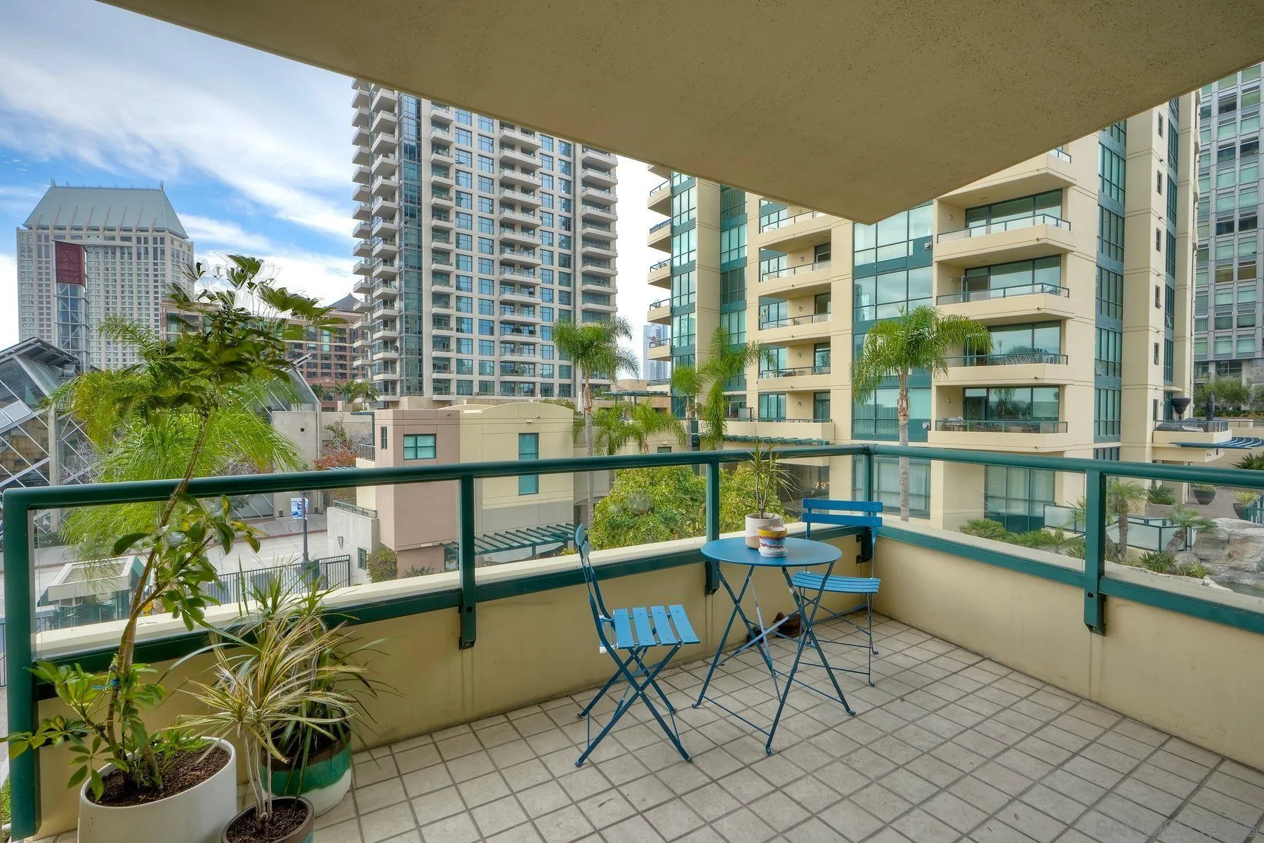 https://cdn.realtyfeed.com/cdn/127/250045458/047f9019884118cf338b974260eadbd7.webp