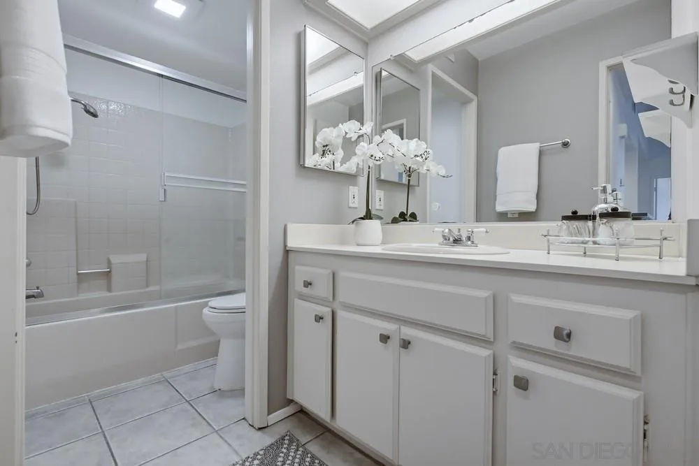 https://cdn.realtyfeed.com/cdn/127/250045460/1422b8115b3648e6609a68420225400f.webp
