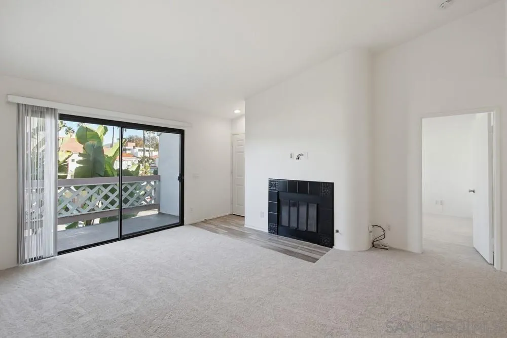 https://cdn.realtyfeed.com/cdn/127/250045460/779e4173f835a167c120937a50c8e0c4.webp