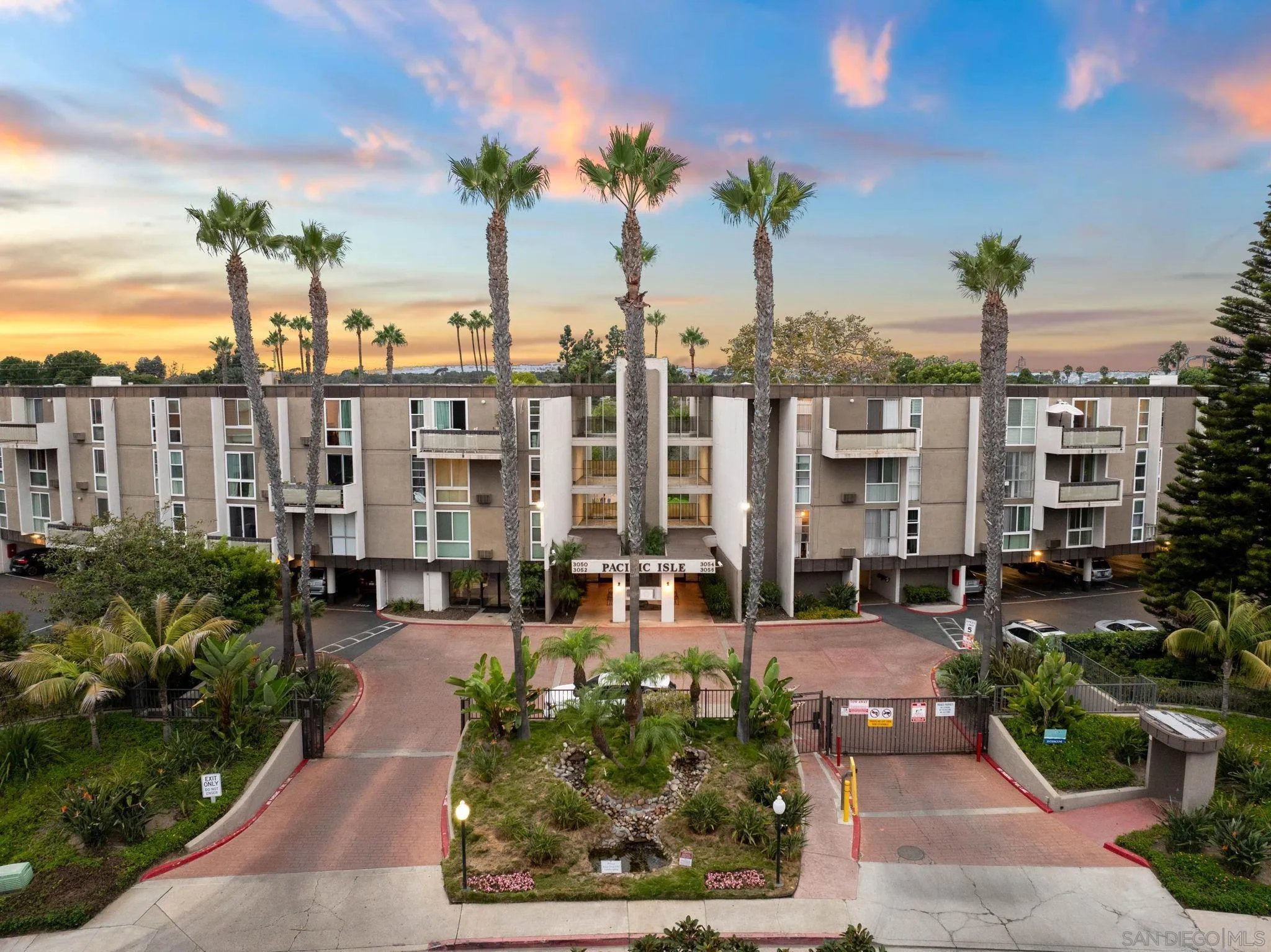 Photo #27: 250045465 Listing: Photo #27