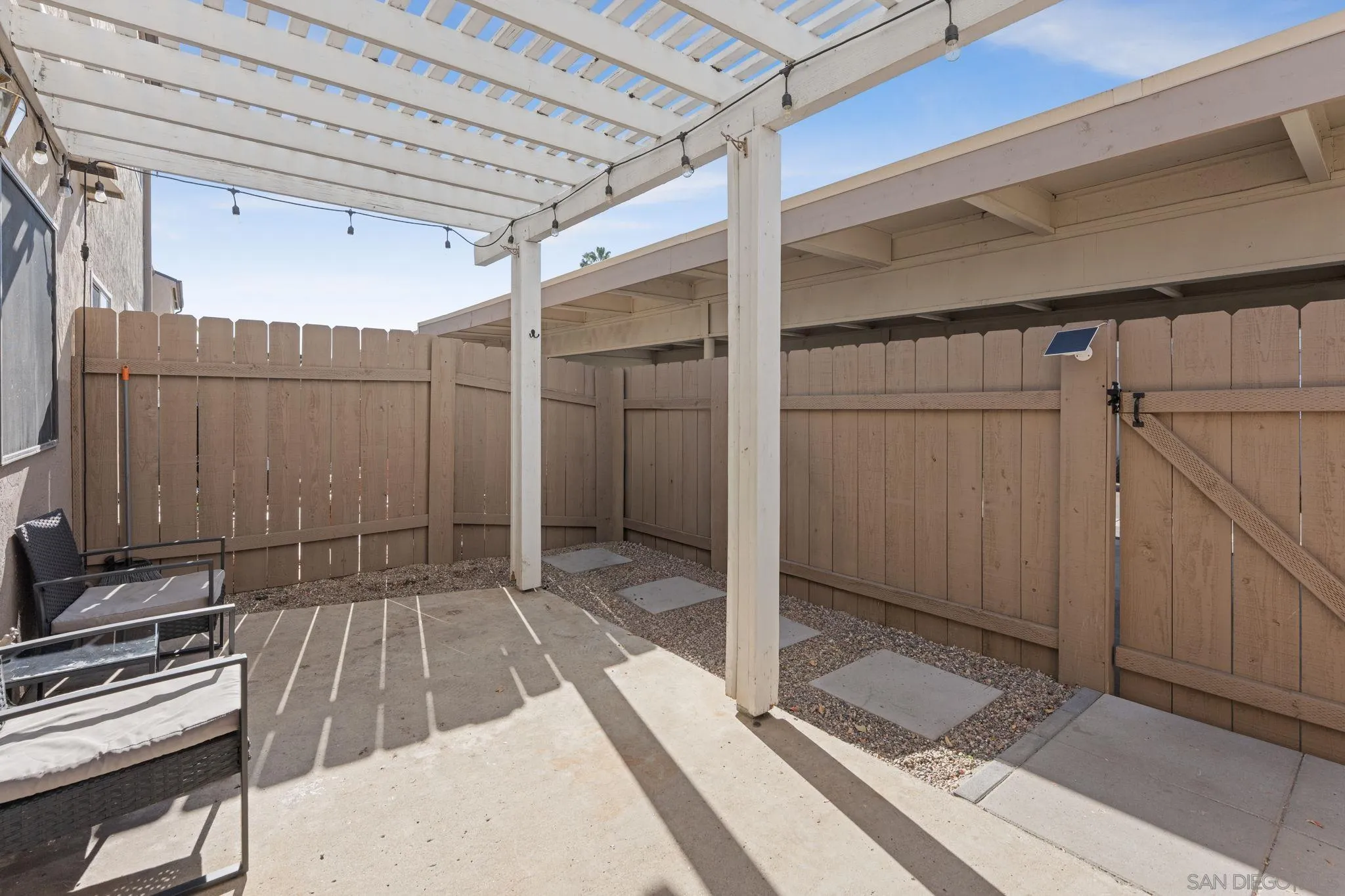 https://cdn.realtyfeed.com/cdn/127/250045472/2cc8df3466821aeae66ac75a7f7943a6.webp