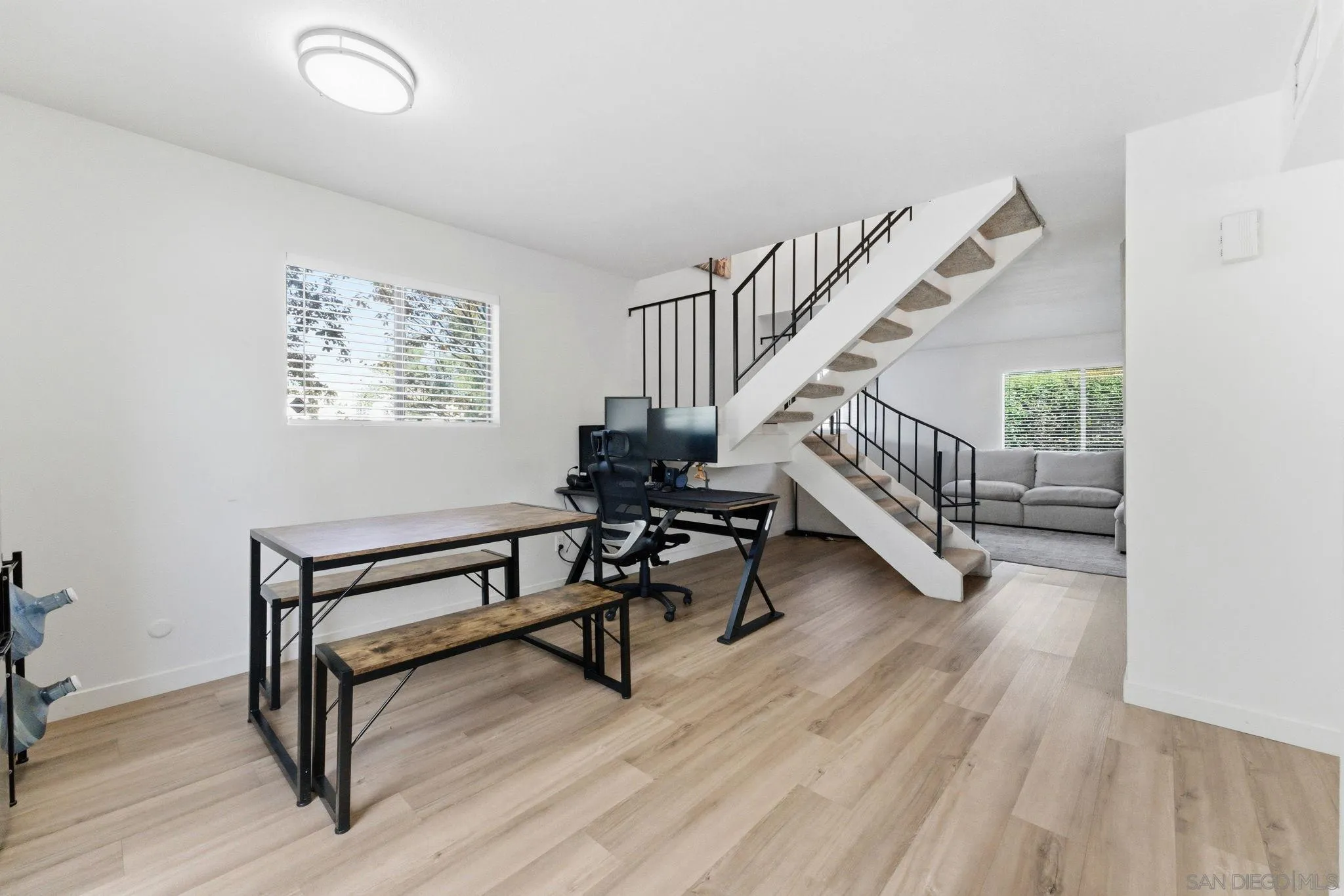 https://cdn.realtyfeed.com/cdn/127/250045472/3ca42d081aa1f5d11c88007431c78f32.webp