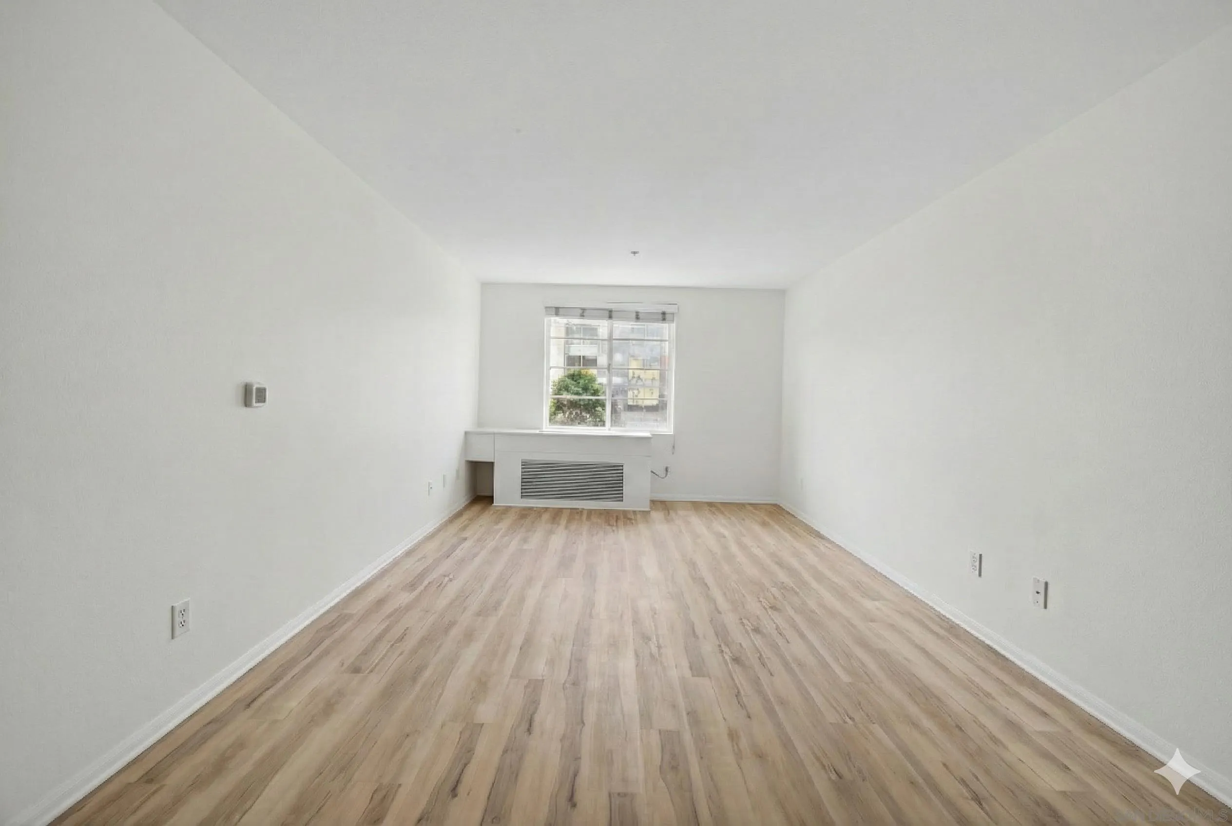 https://cdn.realtyfeed.com/cdn/127/250045481/1b25c642e58be67a497ce0b198b42082.webp