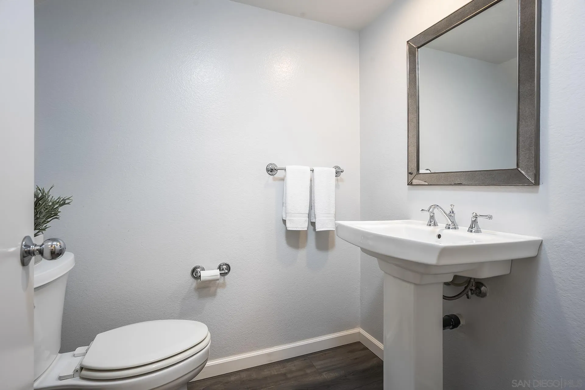 Photo #26: 250045483 Listing: Photo #26